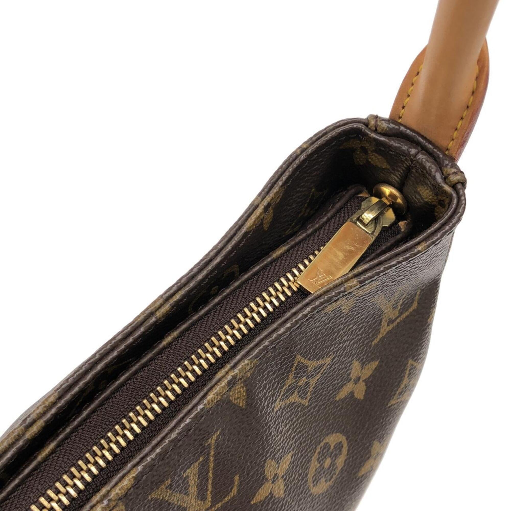 Louis Vuitton Marron Coated Canvas Shoulder Bag (Pre-Owned)