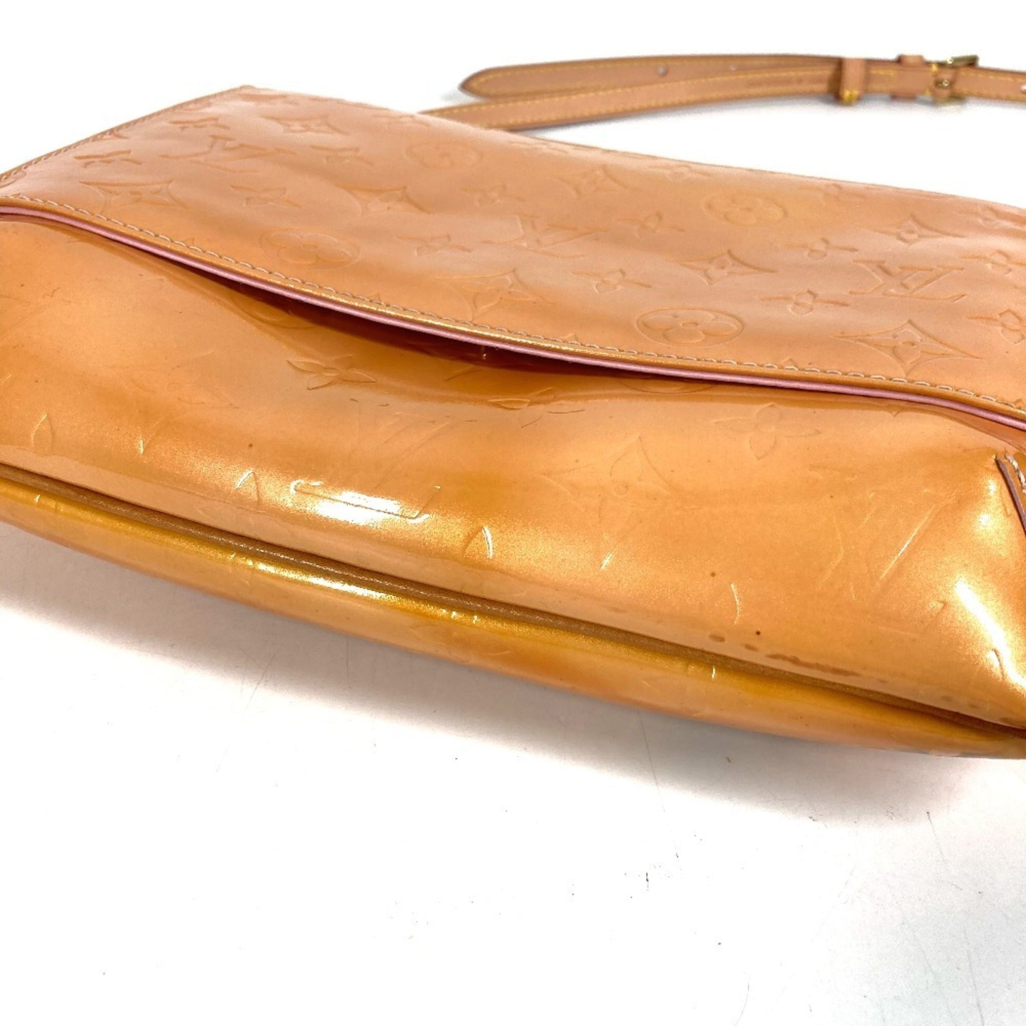 Louis Vuitton Pink Monogram Vernis Shoulder Bag (Pre-Owned)