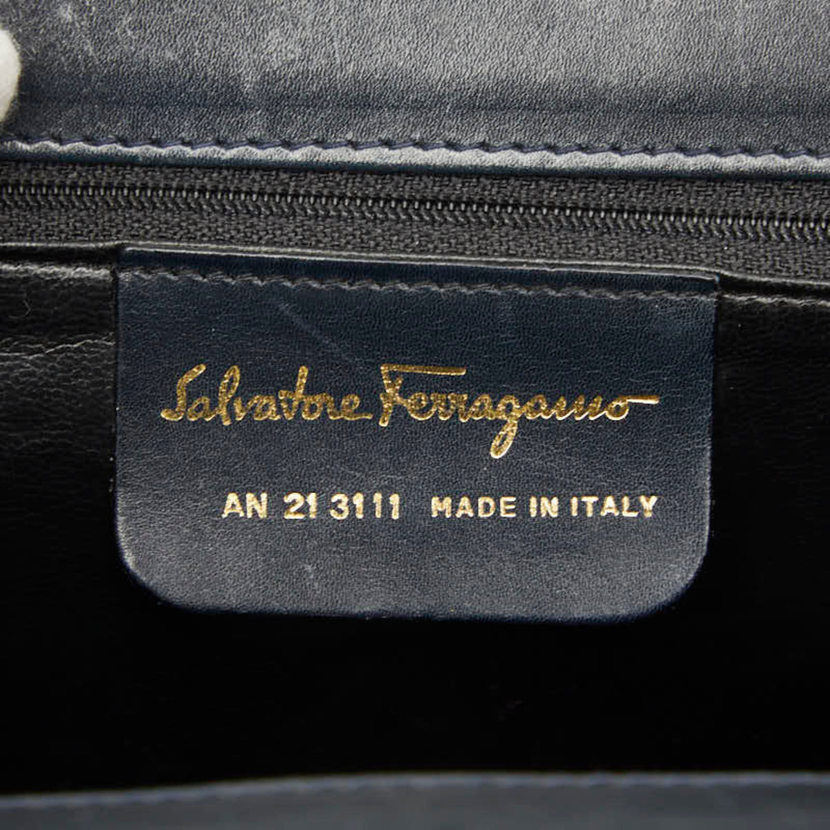 Salvatore Ferragamo Black Gold Leather Shoulder Bag (Pre-Owned)