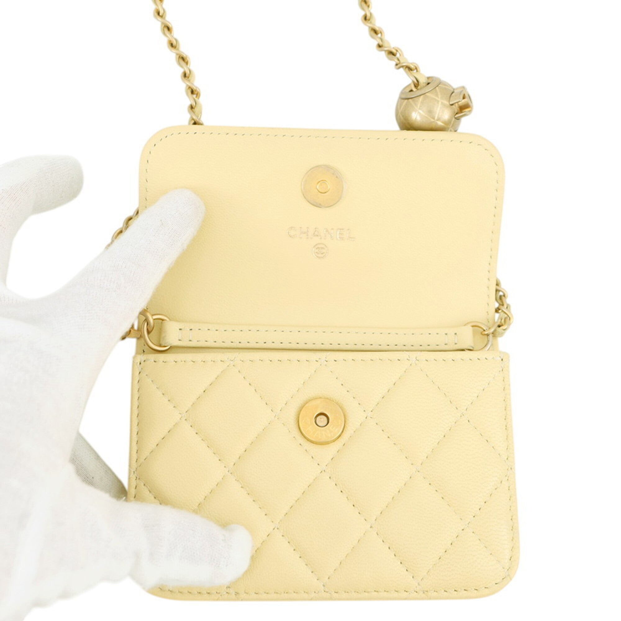 Chanel Yellow Leather Handbag Shoulder Bag (Pre-Owned)