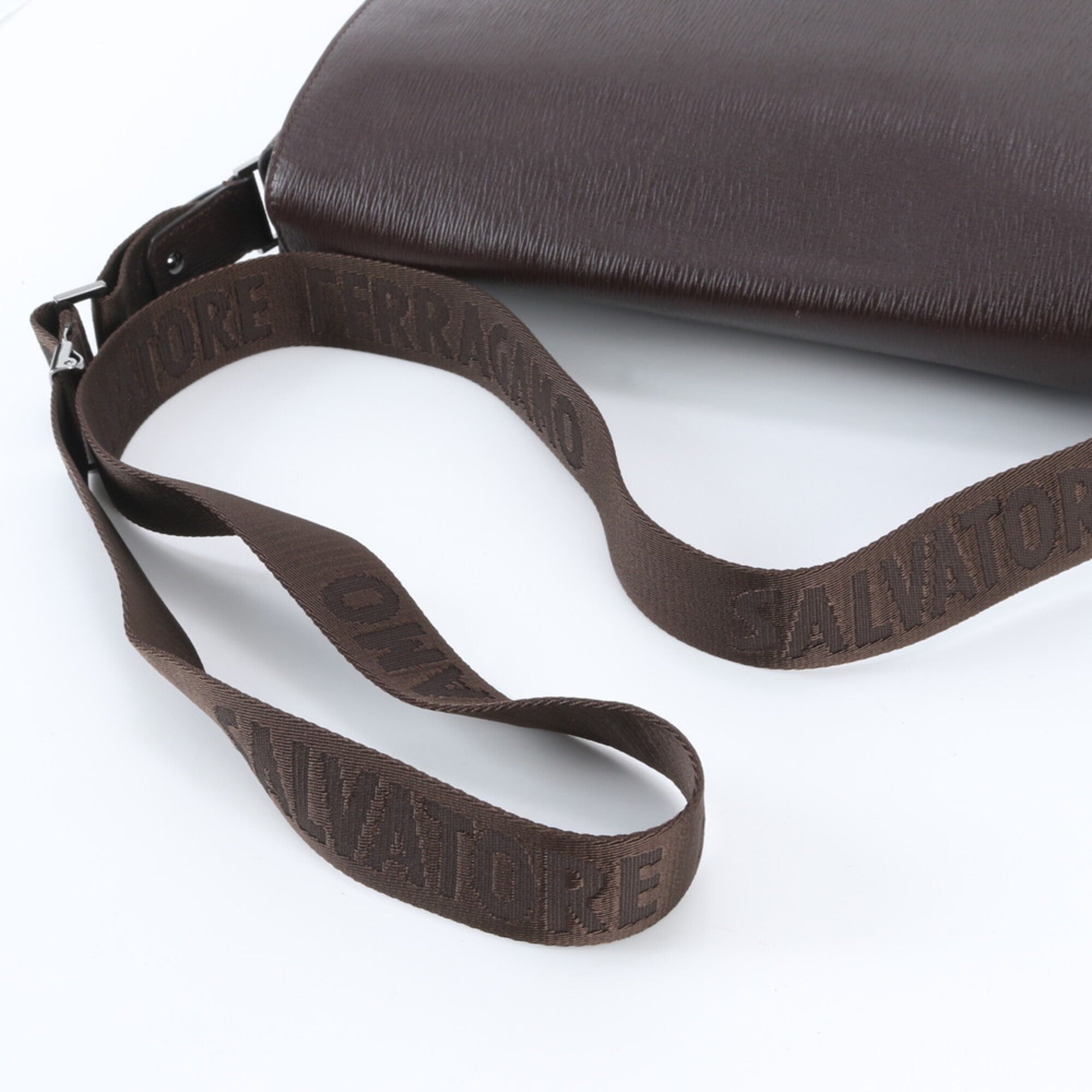 Salvatore Ferragamo Brown Leather Briefcase (Pre-Owned)