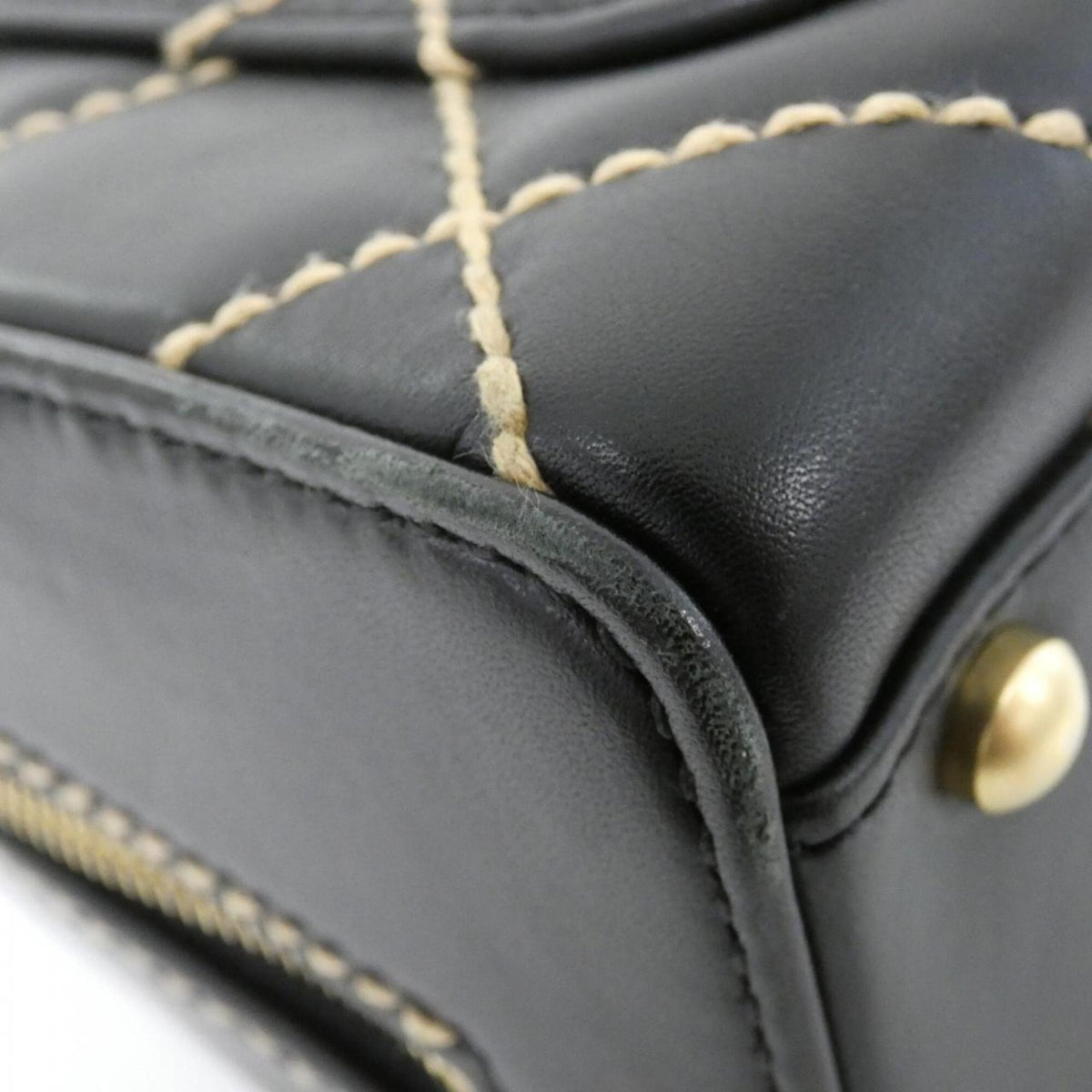 Chanel Beige Black Leather Handbag Pouch (Pre-Owned)