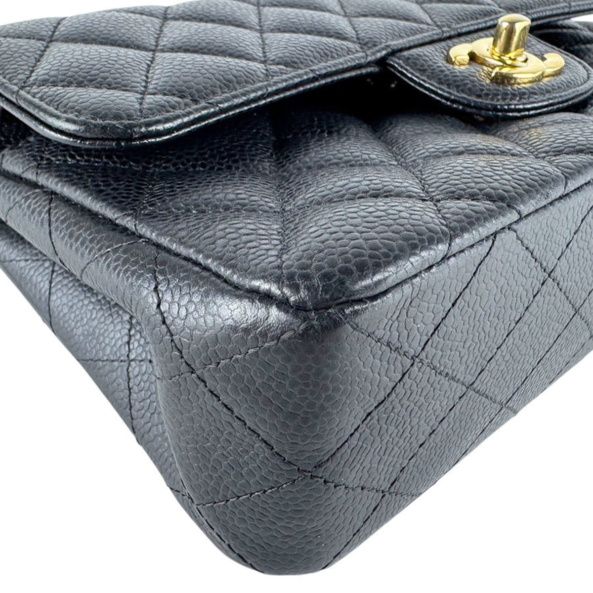 Chanel Black Grained Calfskin Shoulder Bag (Pre-Owned)