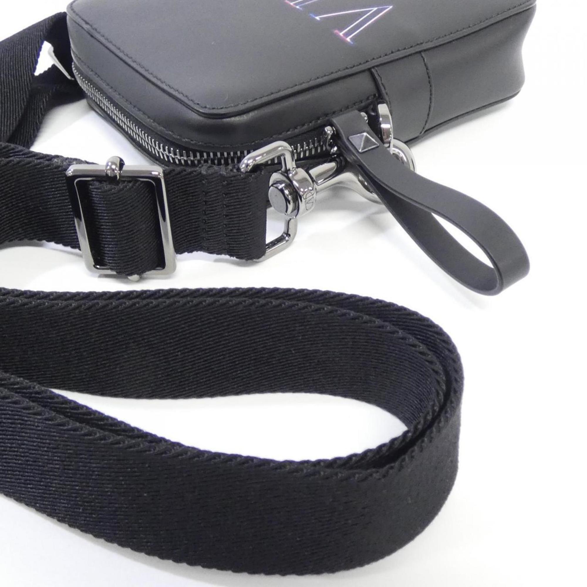 Valentino Garavani Black Leather Shoulder Bag (Pre-Owned)