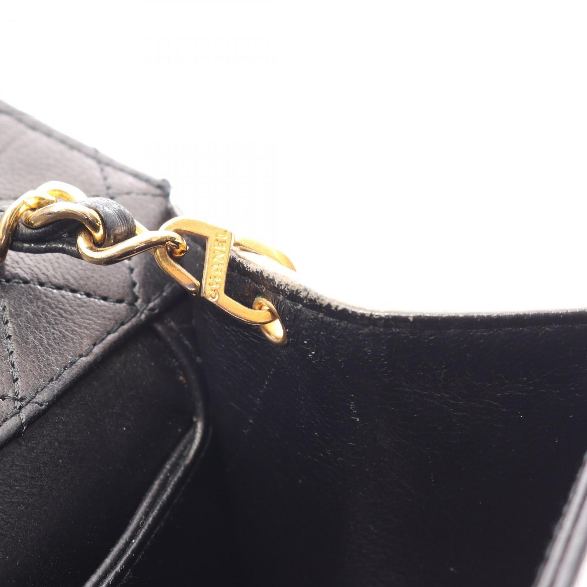 Chanel Black White Leather Handbag Shoulder Bag (Pre-Owned)