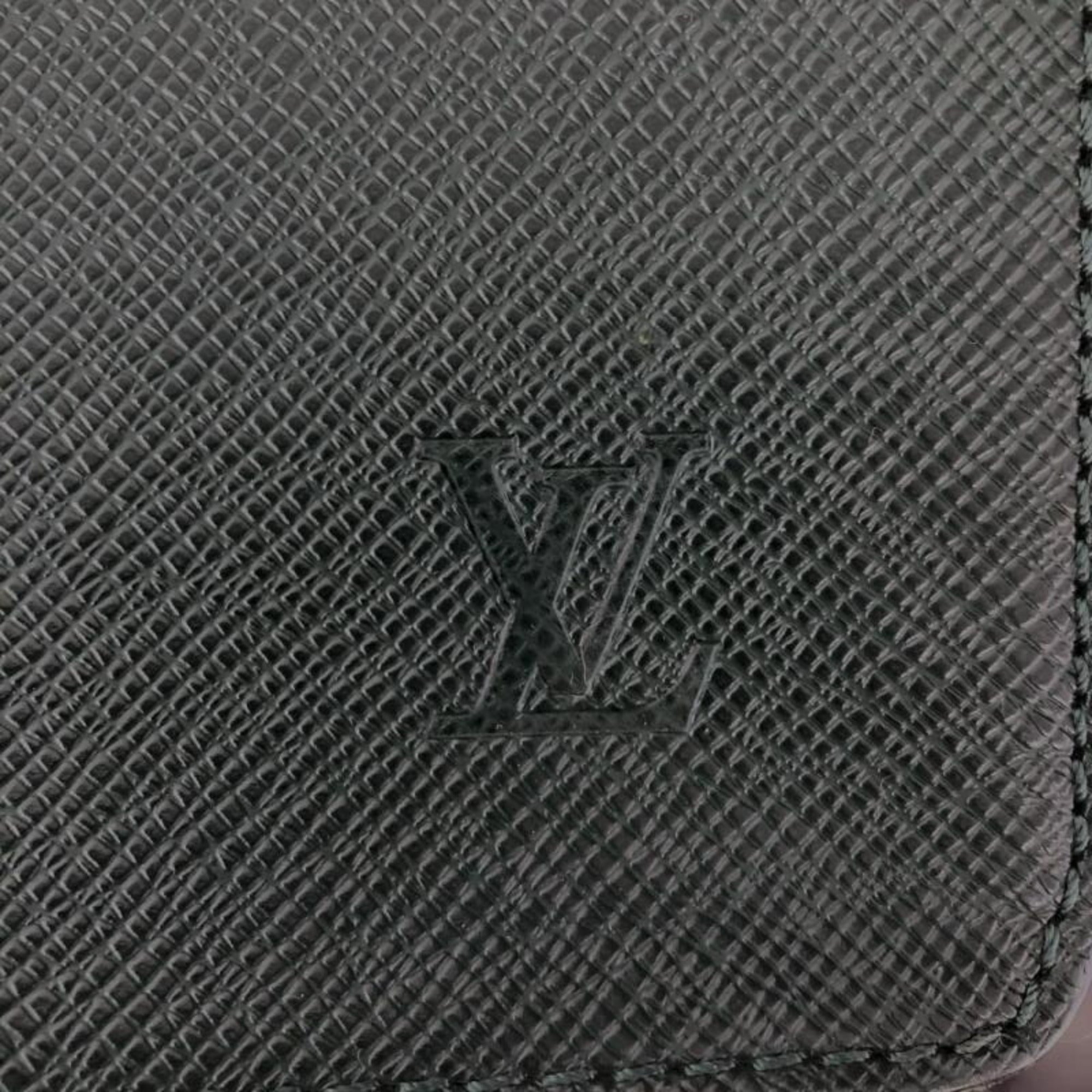Louis Vuitton Taiga Green Briefcase (Pre-Owned)