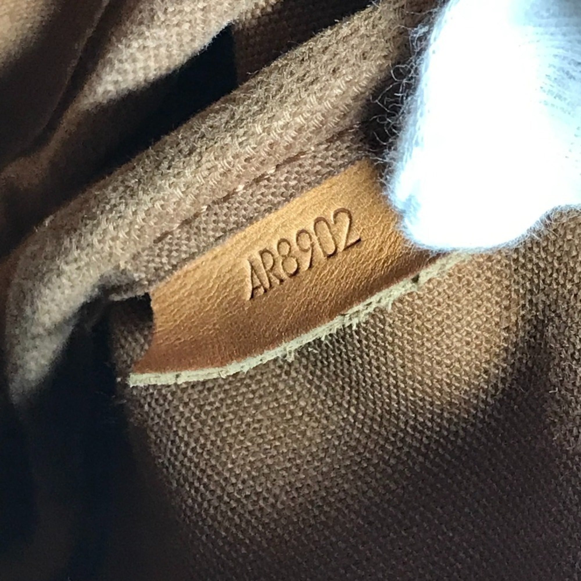 Louis Vuitton Brown Monogram Shoulder Bag (Pre-Owned)