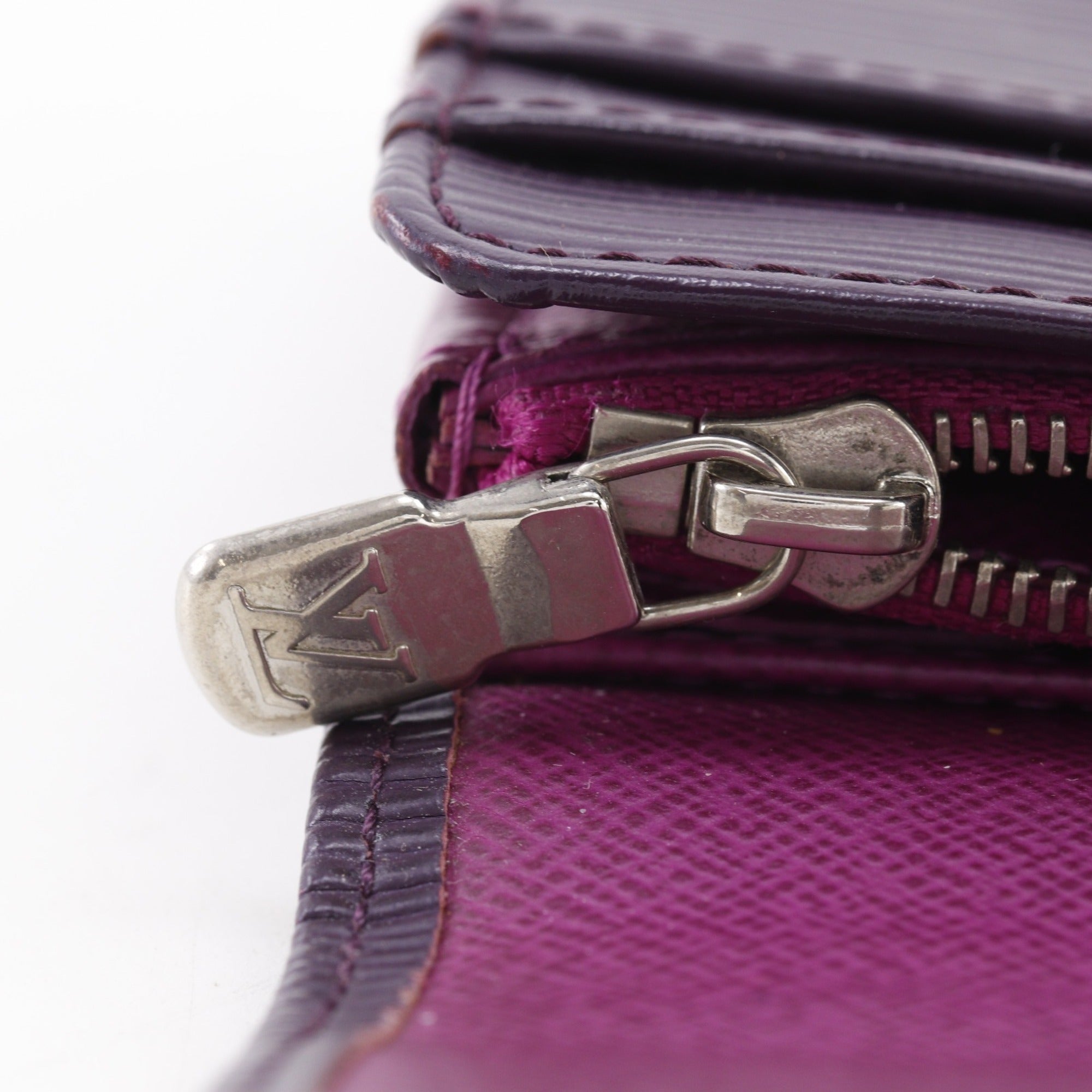 Louis Vuitton Epi Cassis Purple Epi Leather Long Wallet (Bi-Fold) (Pre-Owned)