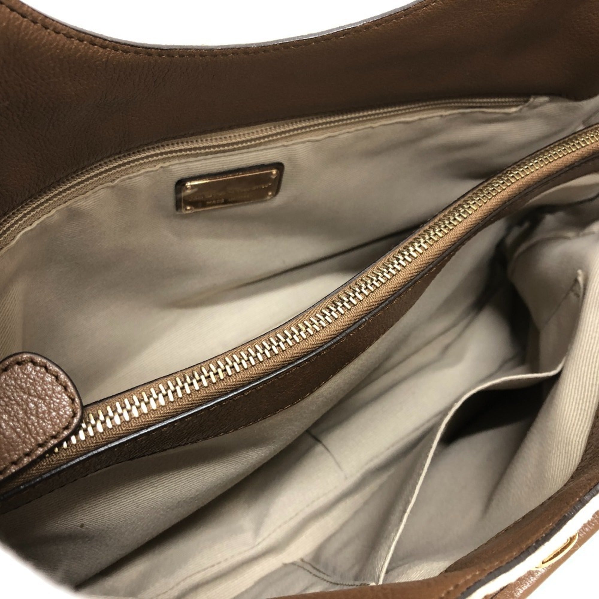 Salvatore Ferragamo Beige Canvas Tote Bag (Pre-Owned)