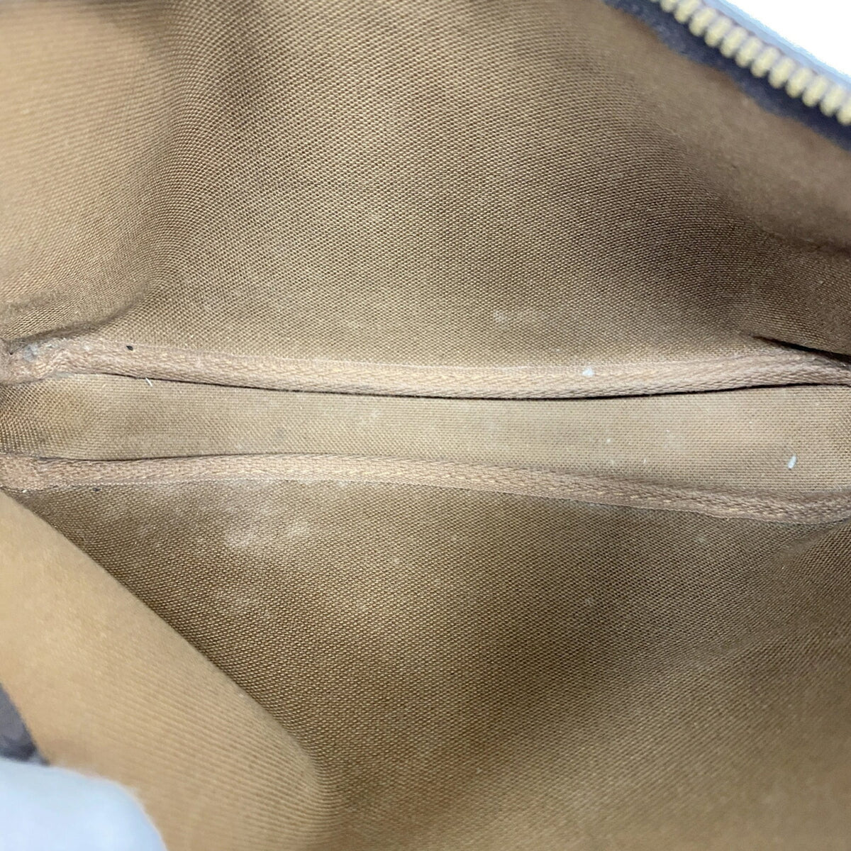 Louis Vuitton Brown Pouch (Pre-Owned)