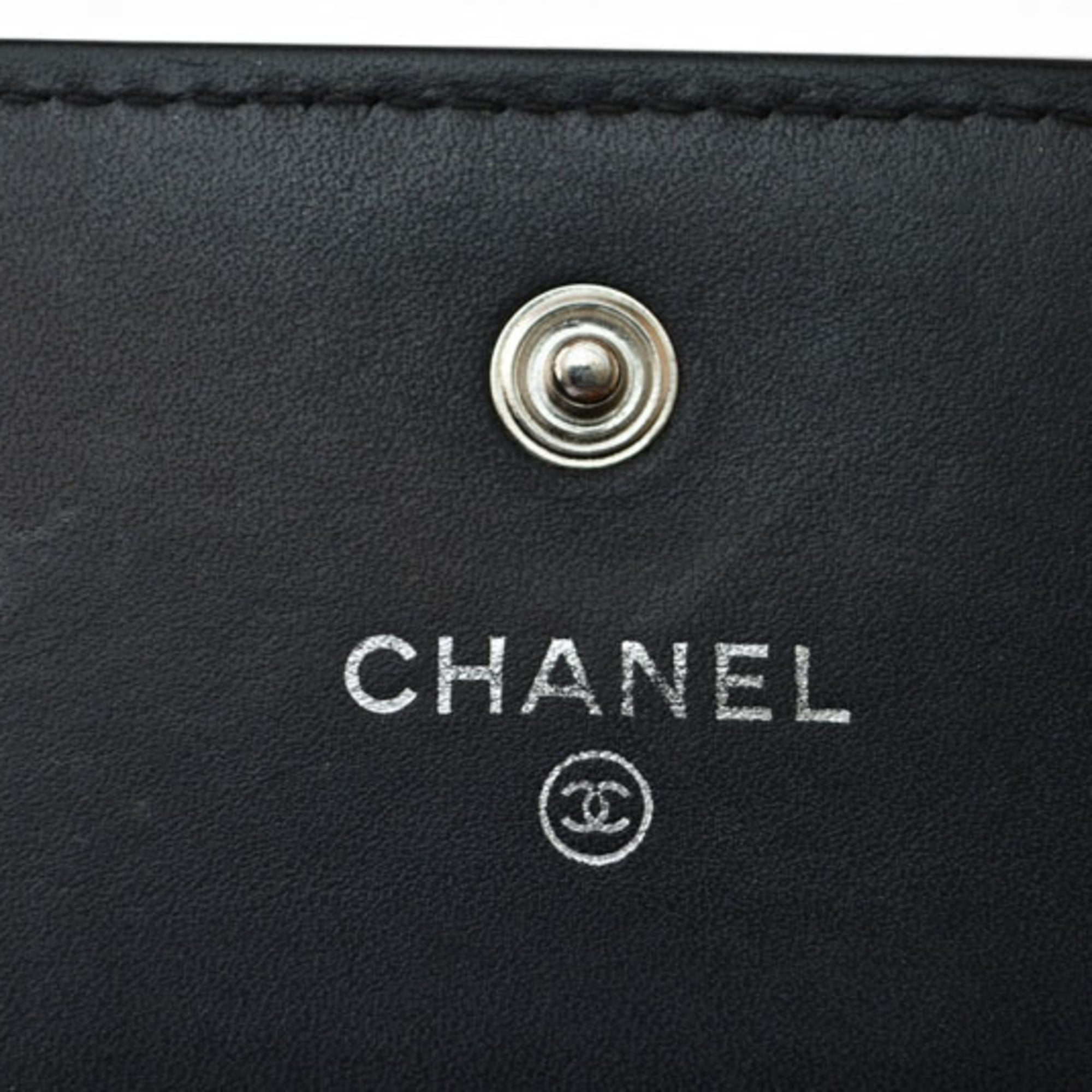 Chanel Black Leather Long Wallet (Bi-Fold) (Pre-Owned)