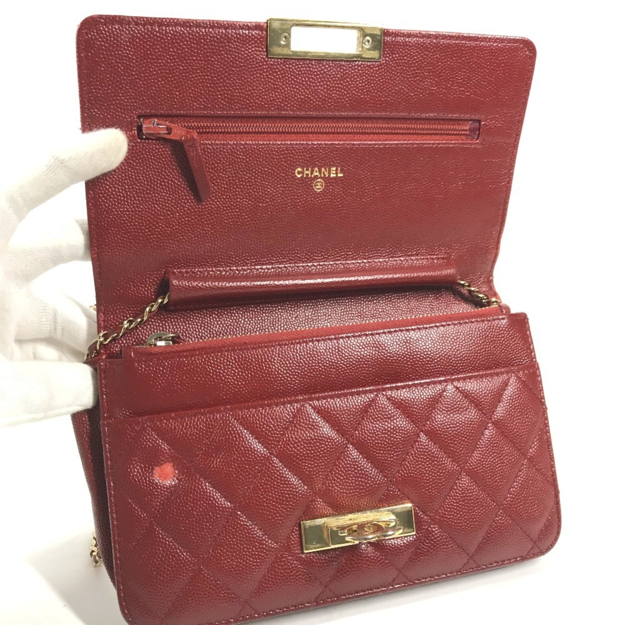 Chanel Red Color Grained Calfskin Chain/Shoulder Wallet (Pre-Owned)