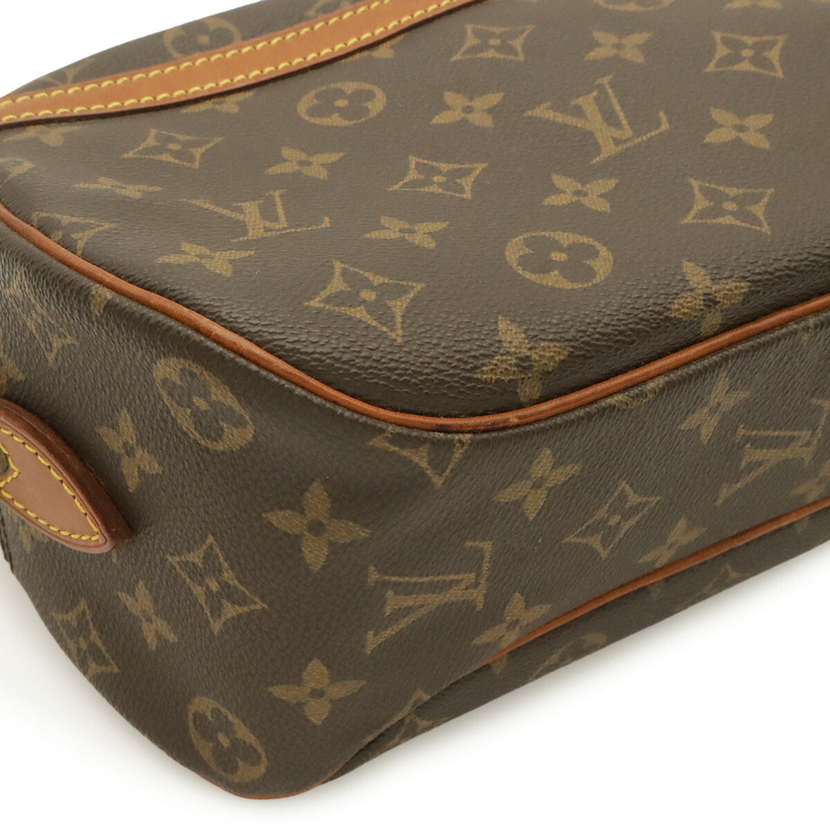 Louis Vuitton Brown Monogram Canvas Shoulder Bag (Pre-Owned)