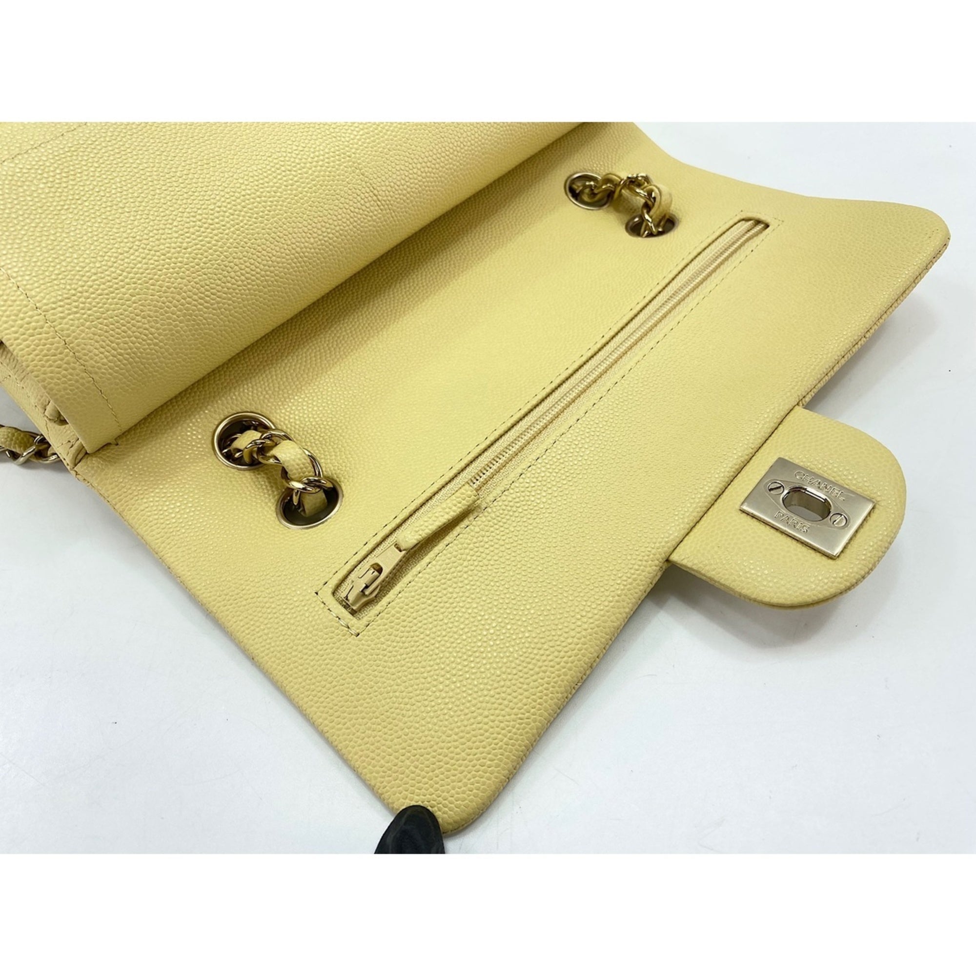 Chanel Matelasse Yellow Shoulder Bag (Pre-Owned)