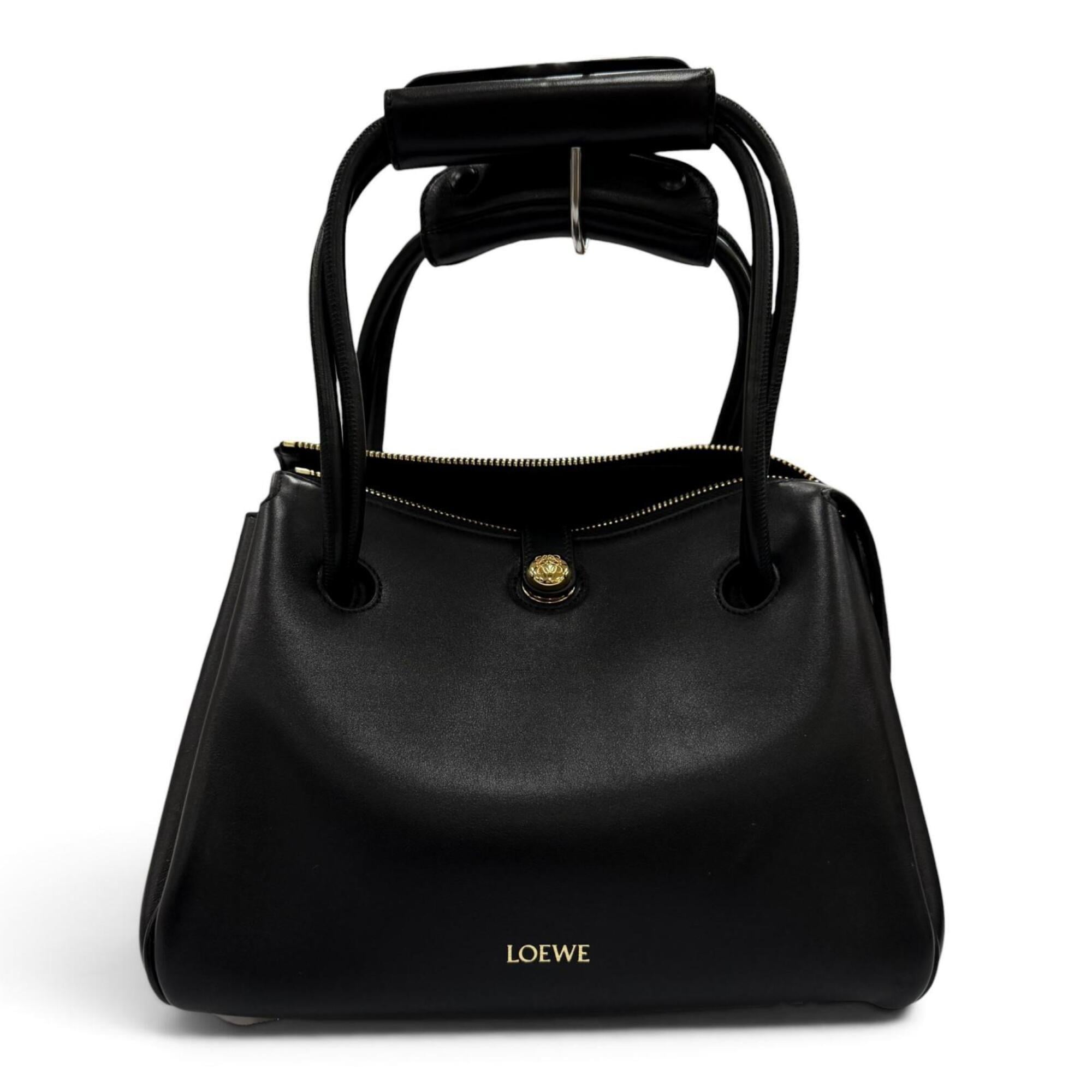Loewe Black Leather Handbag (Pre-Owned)