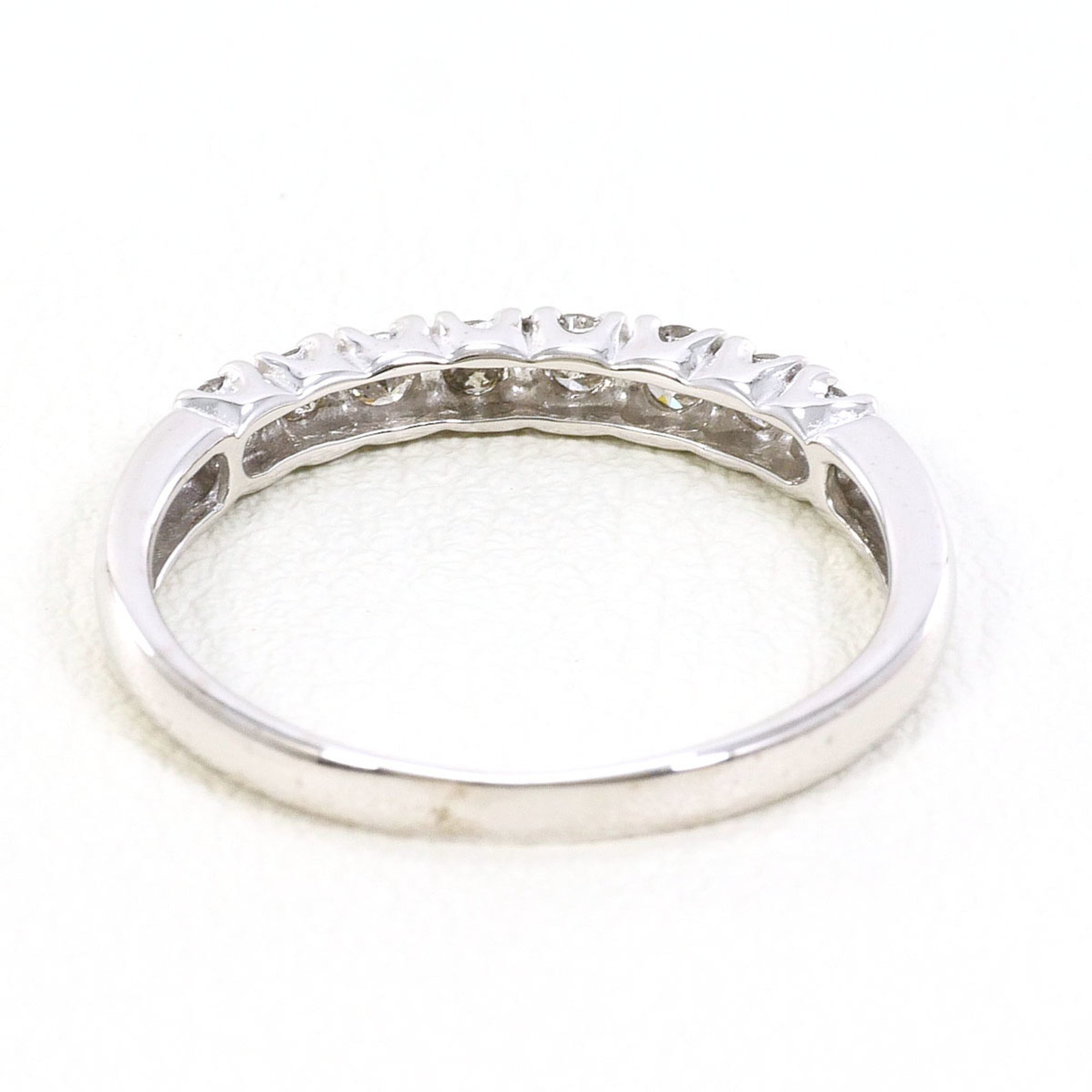 Unbranded White Gold White Gold (10K) Band Ring (Pre-Owned)