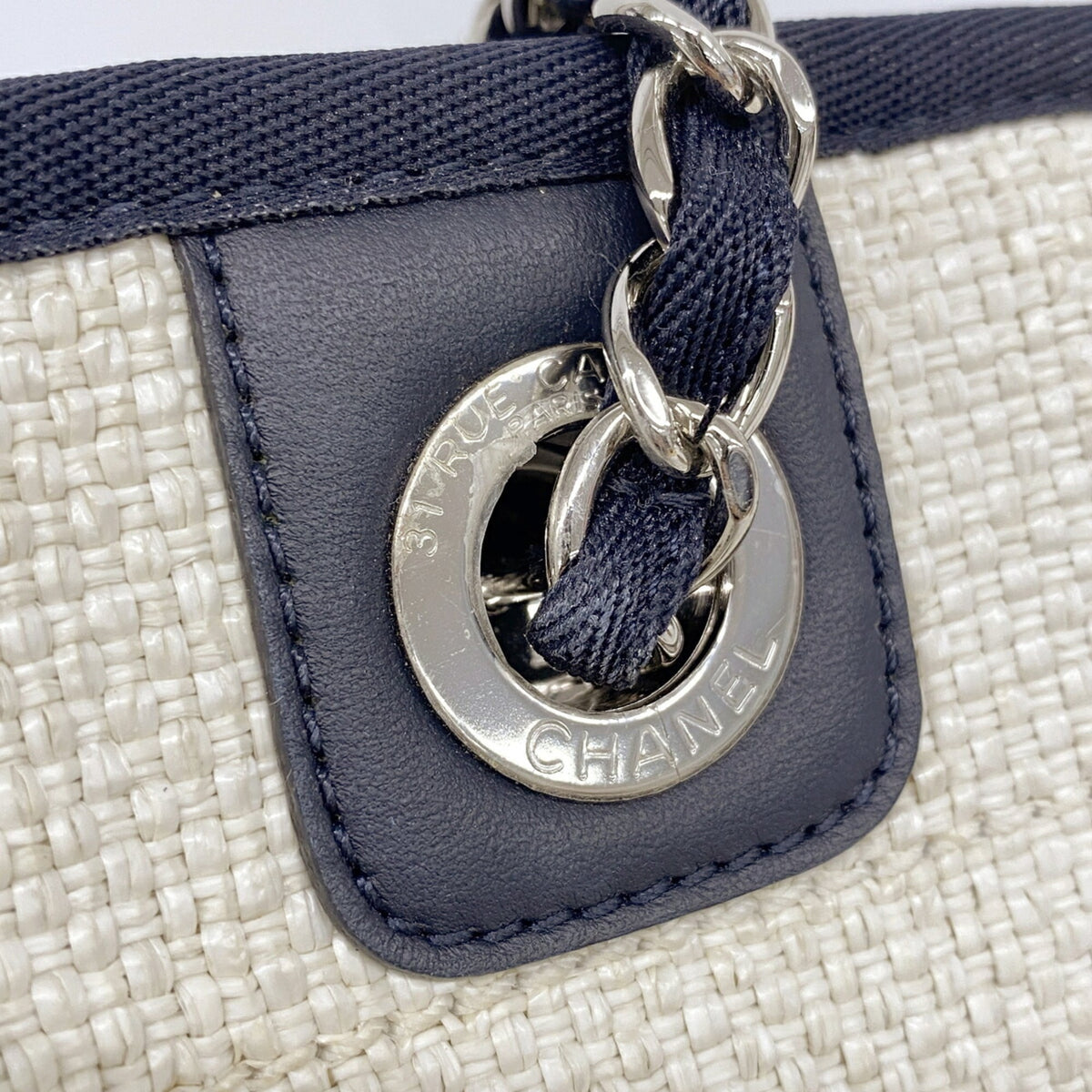 Chanel Ivory Navy Raffia Tote Bag (Pre-Owned)