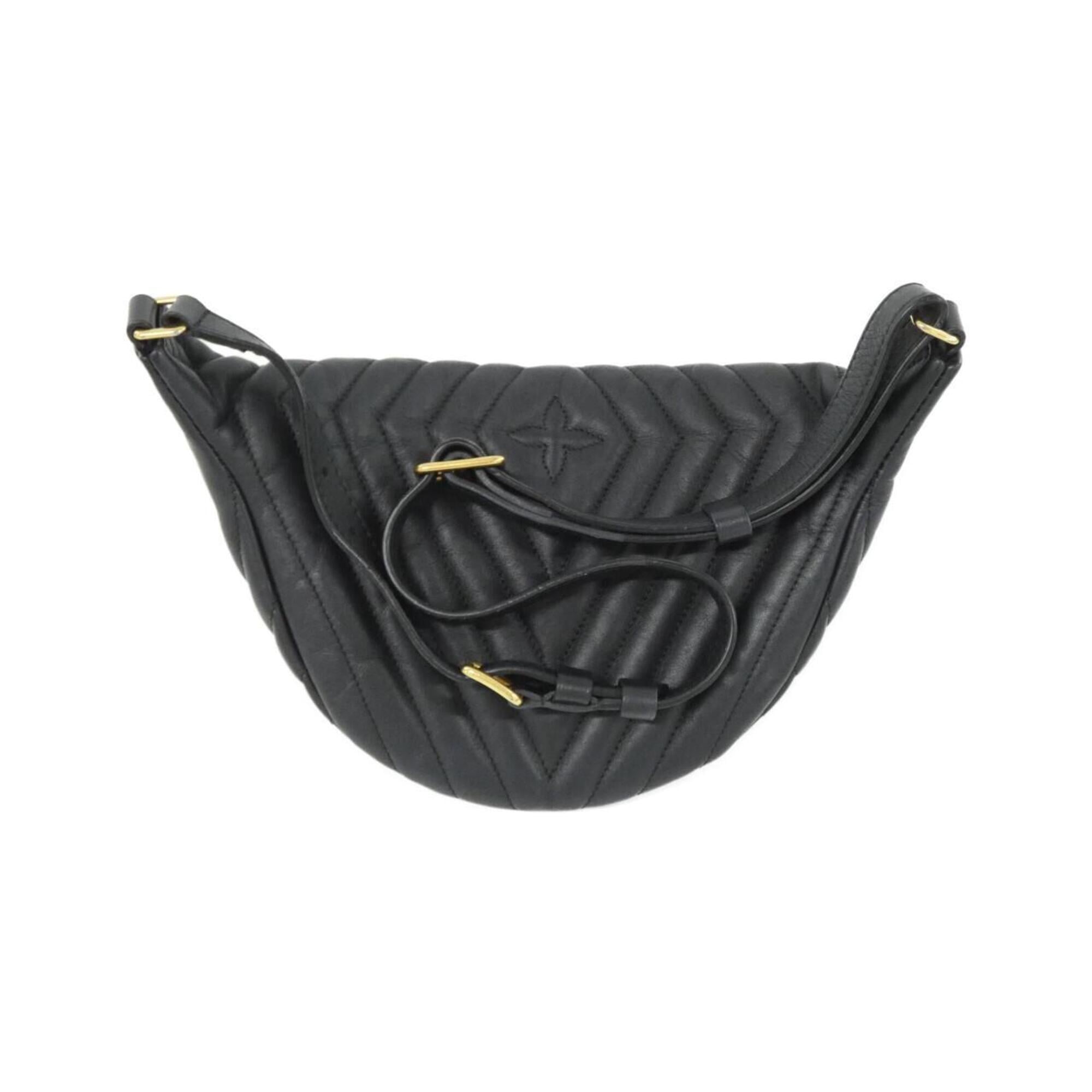 Louis Vuitton Black Leather Shoulder Bag (Pre-Owned)