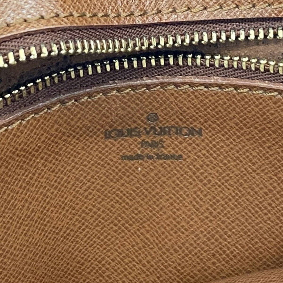 Louis Vuitton Brown Shoulder Bag (Pre-Owned)