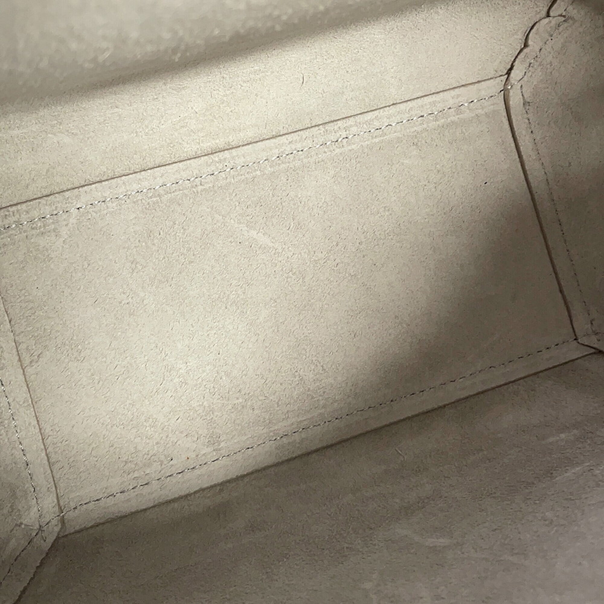 Celine Silver Leather Handbag (Pre-Owned)