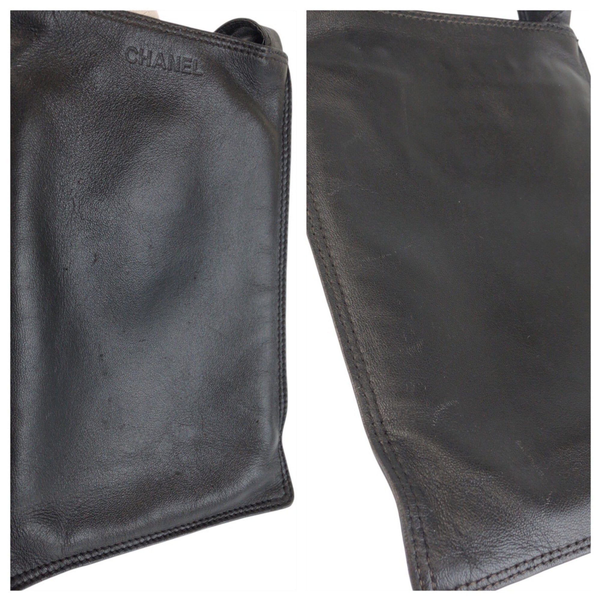 Chanel Black Leather Pochette Shoulder Bag (Pre-Owned)