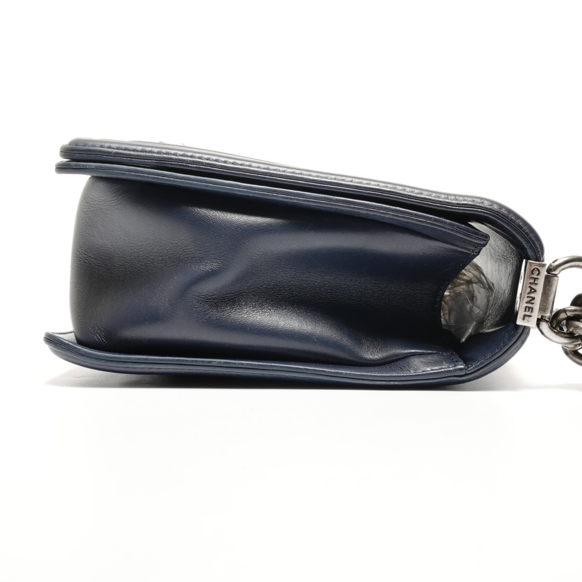 Chanel Boy Chanel Navy Leather Shoulder Bag (Pre-Owned)