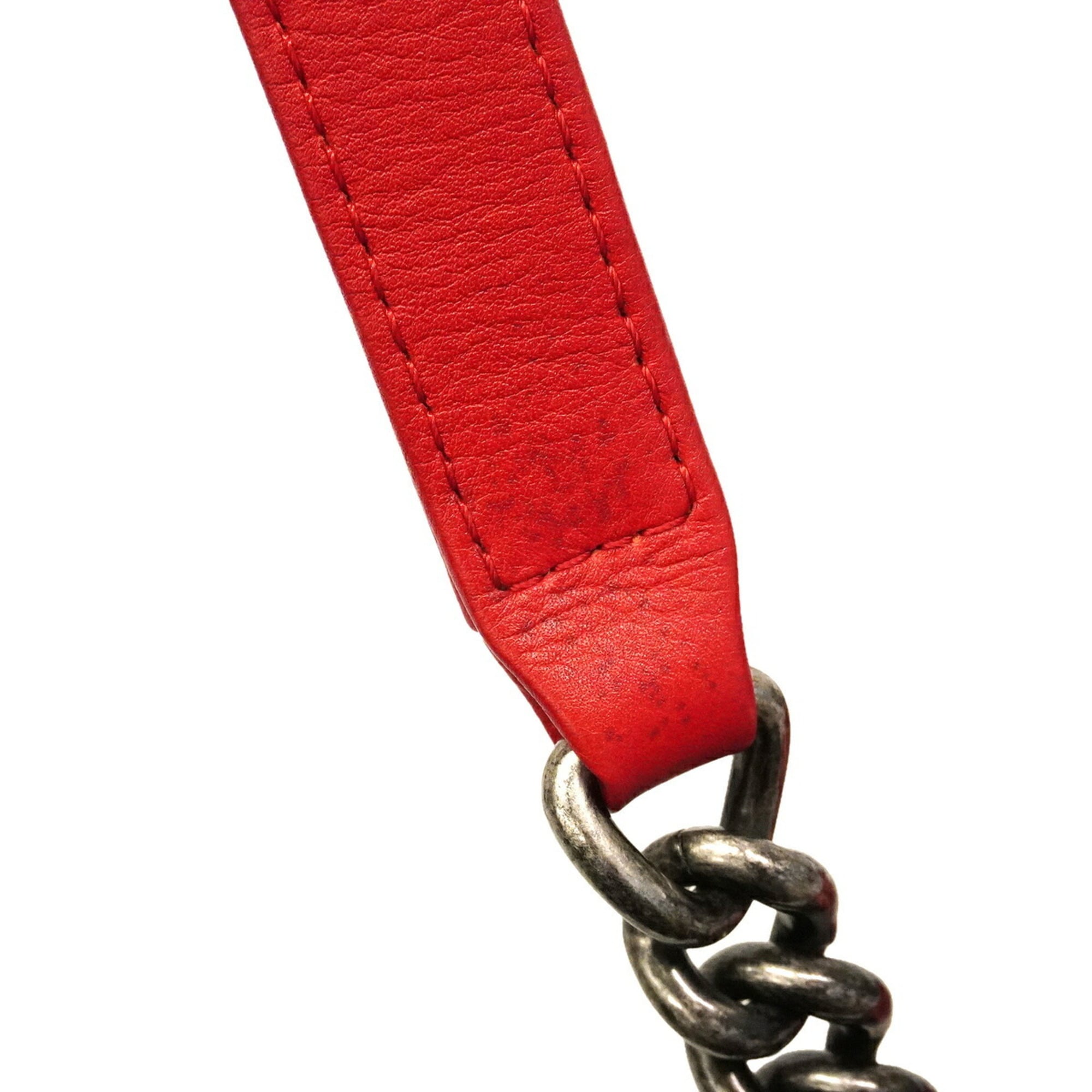 Chanel Red Color Leather Shoulder Bag (Pre-Owned)