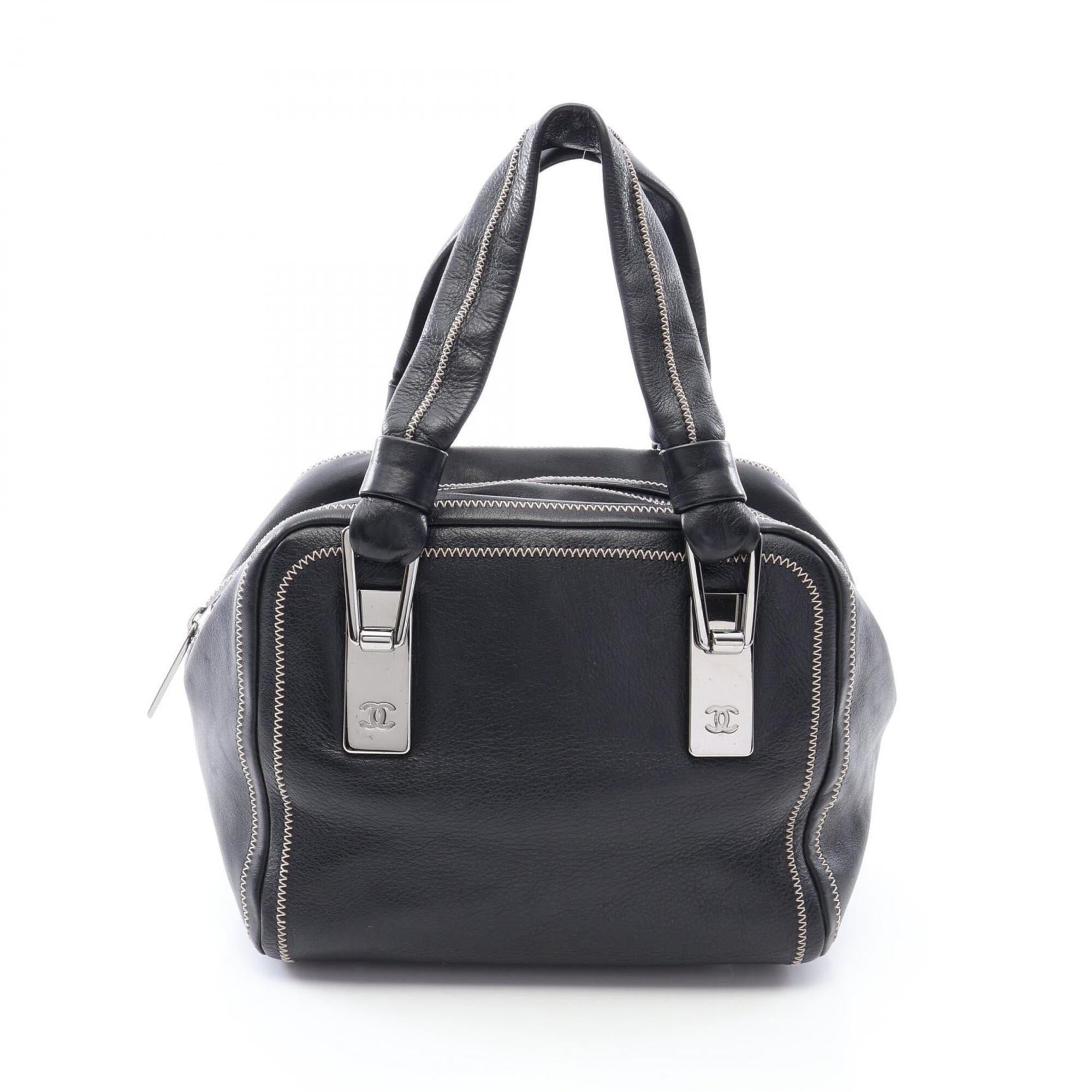 Chanel Black Leather Handbag (Pre-Owned)