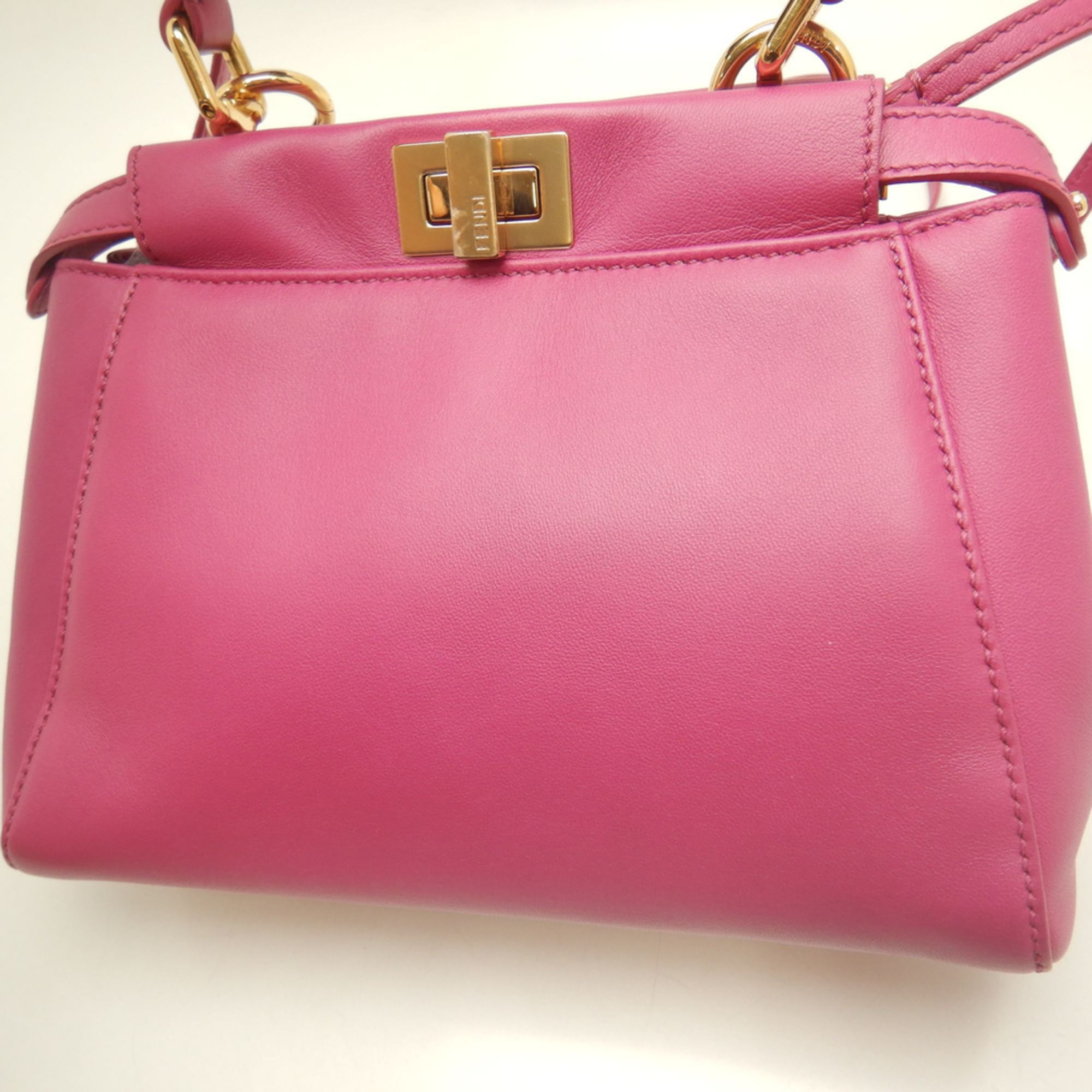 Fendi Pink Leather Handbag (Pre-Owned)