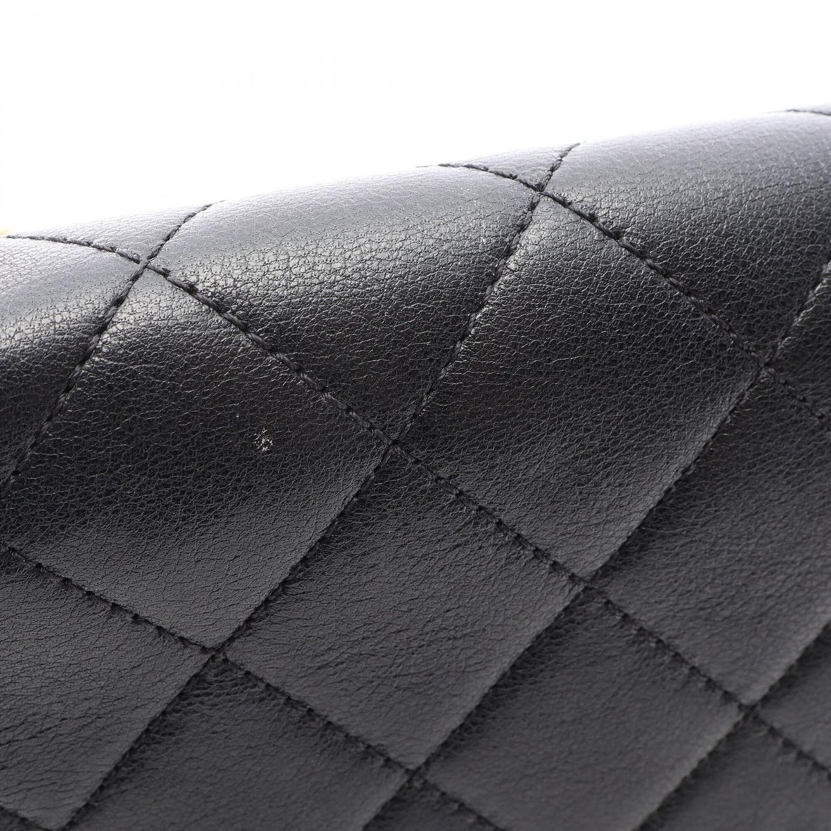 Chanel Black Leather Handbag Shoulder Bag (Pre-Owned)