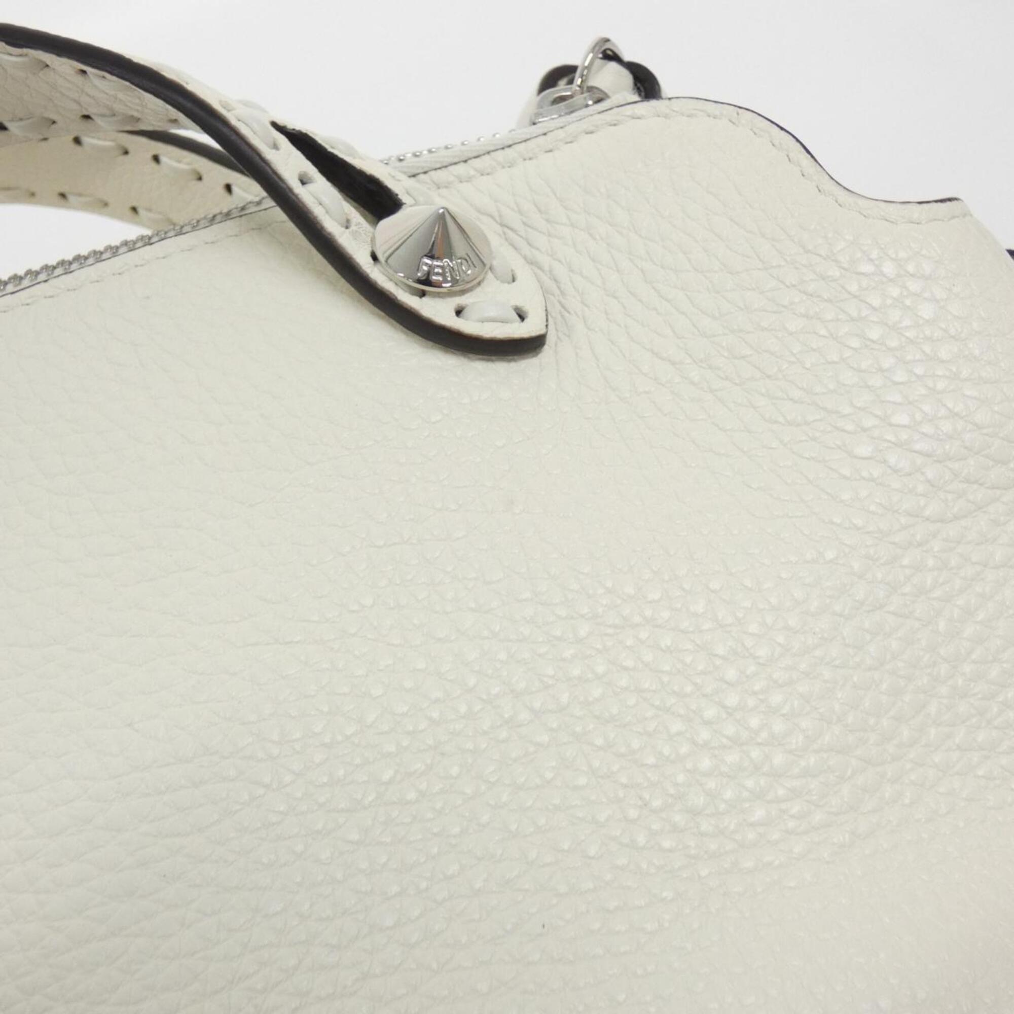 Fendi White Leather Handbag (Pre-Owned)