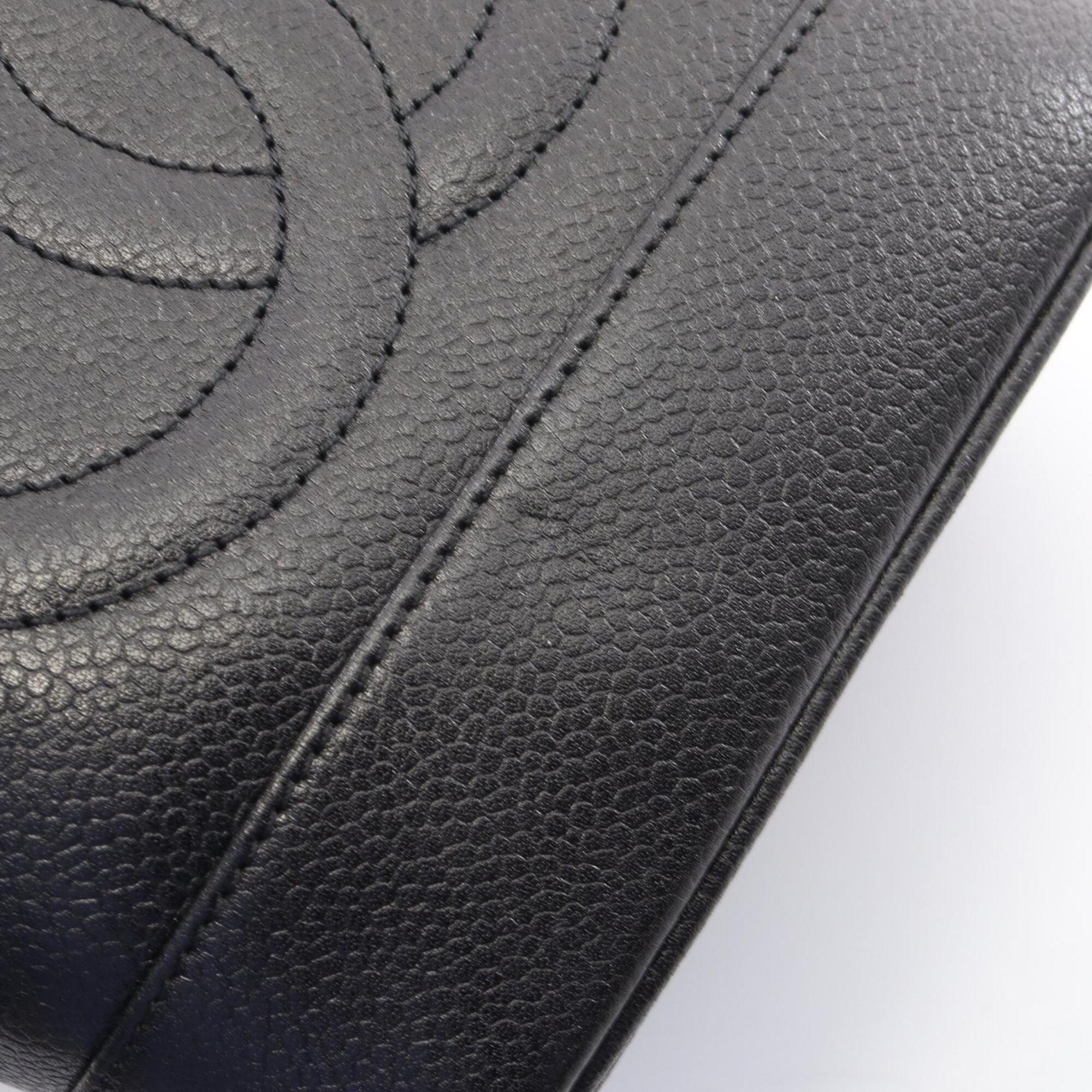 Chanel Black Grained Calfskin Handbag (Pre-Owned)