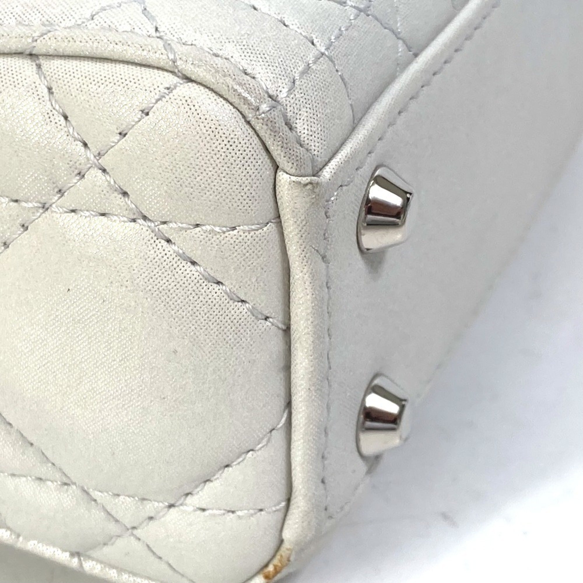 Christian Dior Lady Dior Metallic Gray Leather Handbag Shoulder Bag (Pre-Owned)