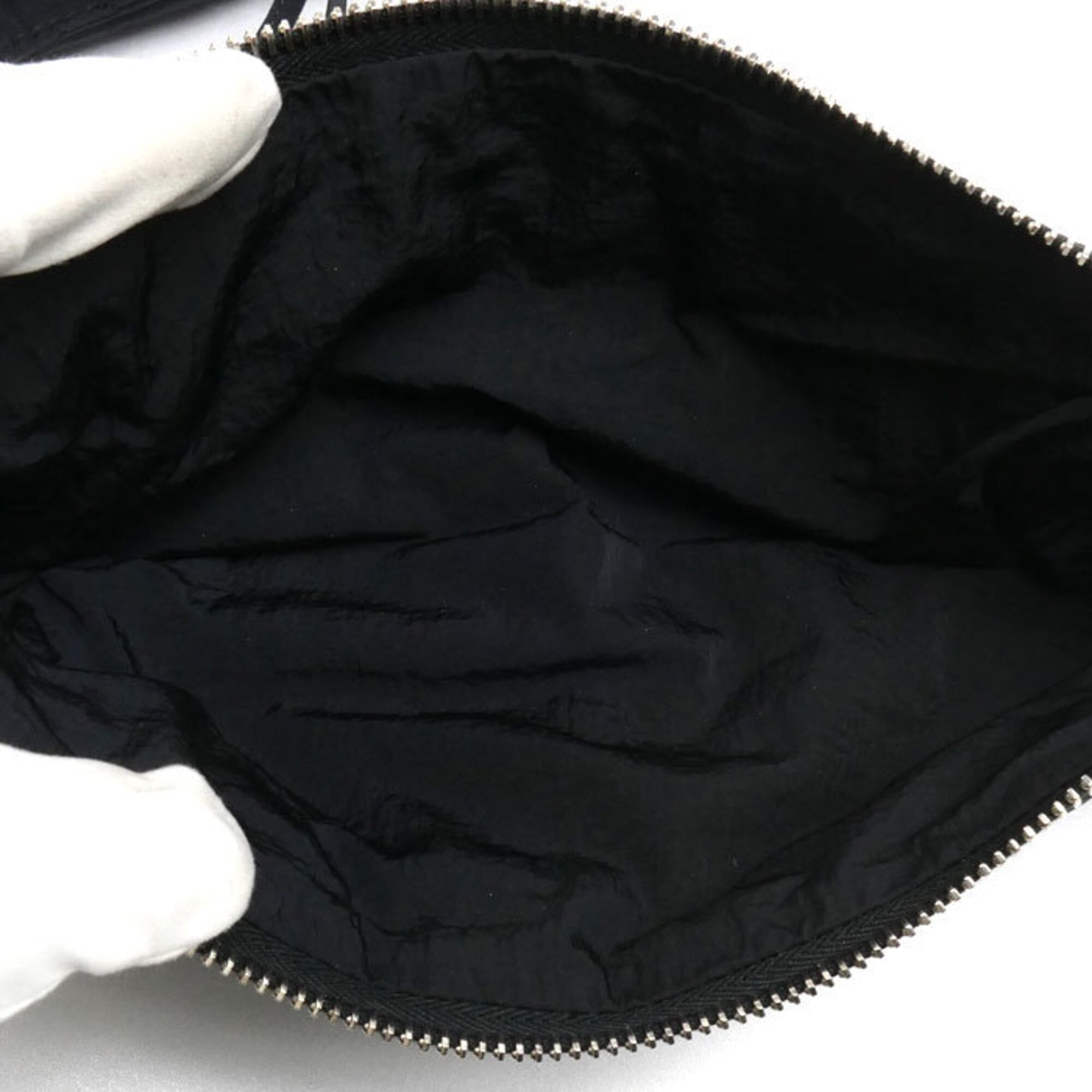 Bottega Veneta Black Polyamide Pouch Shoulder Bag (Pre-Owned)