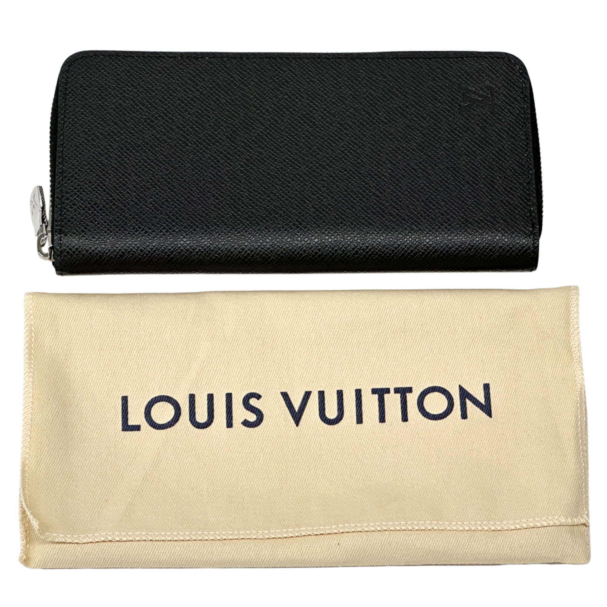 Louis Vuitton Black Noir Taiga Leather (Pre-Owned)