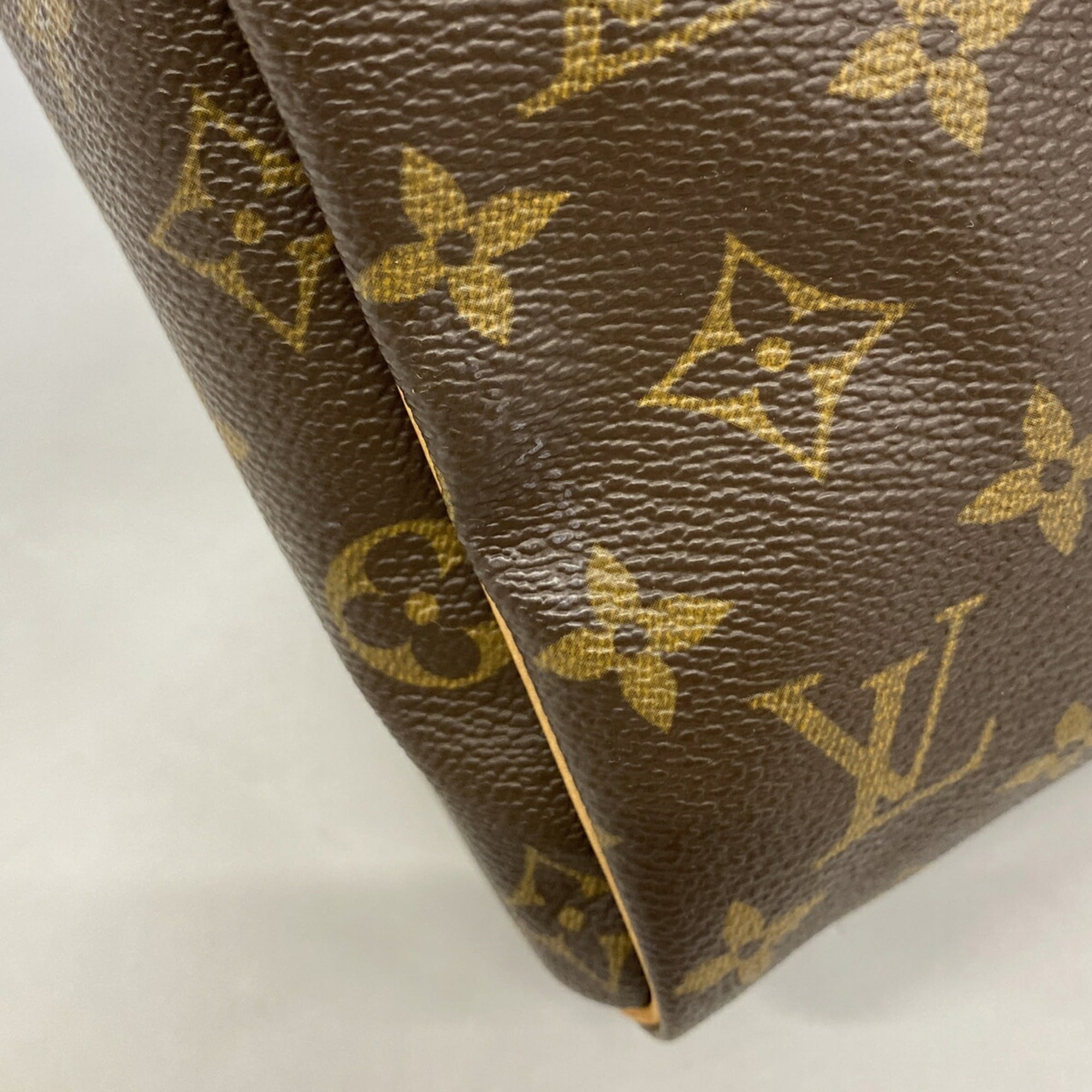 Louis Vuitton Brown Handbag (Pre-Owned)