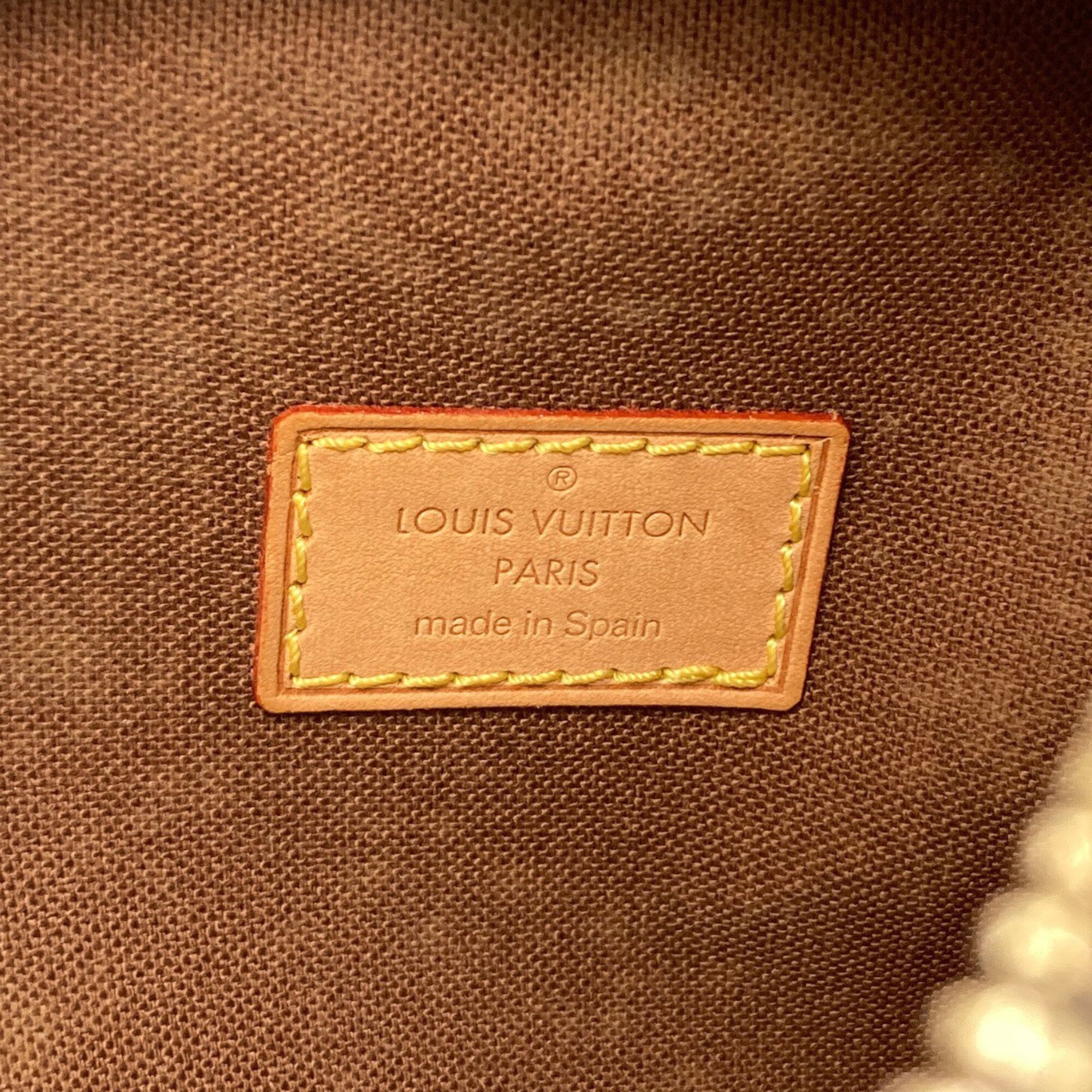 Louis Vuitton Monogram Monogram Pochette Sling Bag (Pre-Owned)
