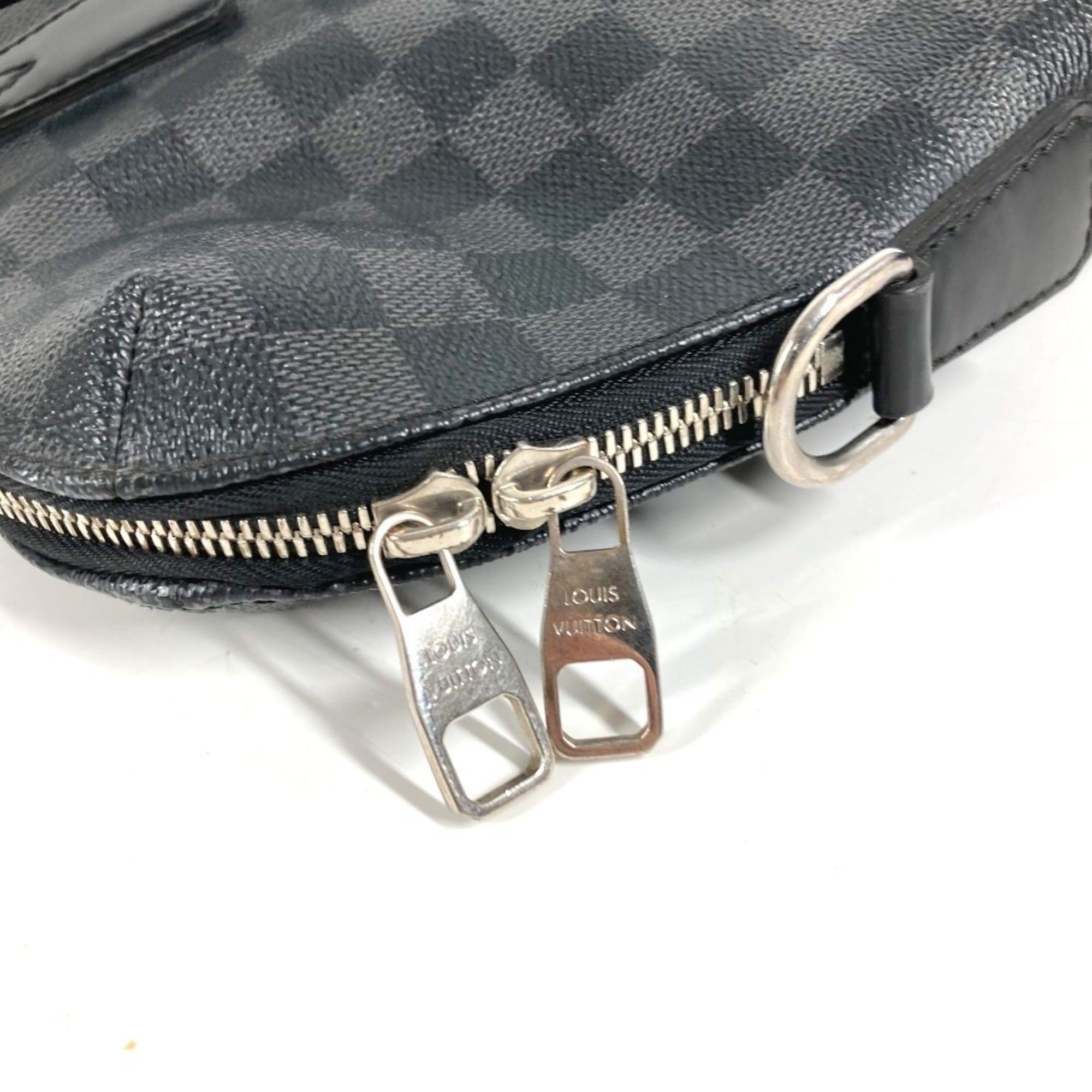Louis Vuitton Black Damier Graphite Briefcase Handbag (Pre-Owned)