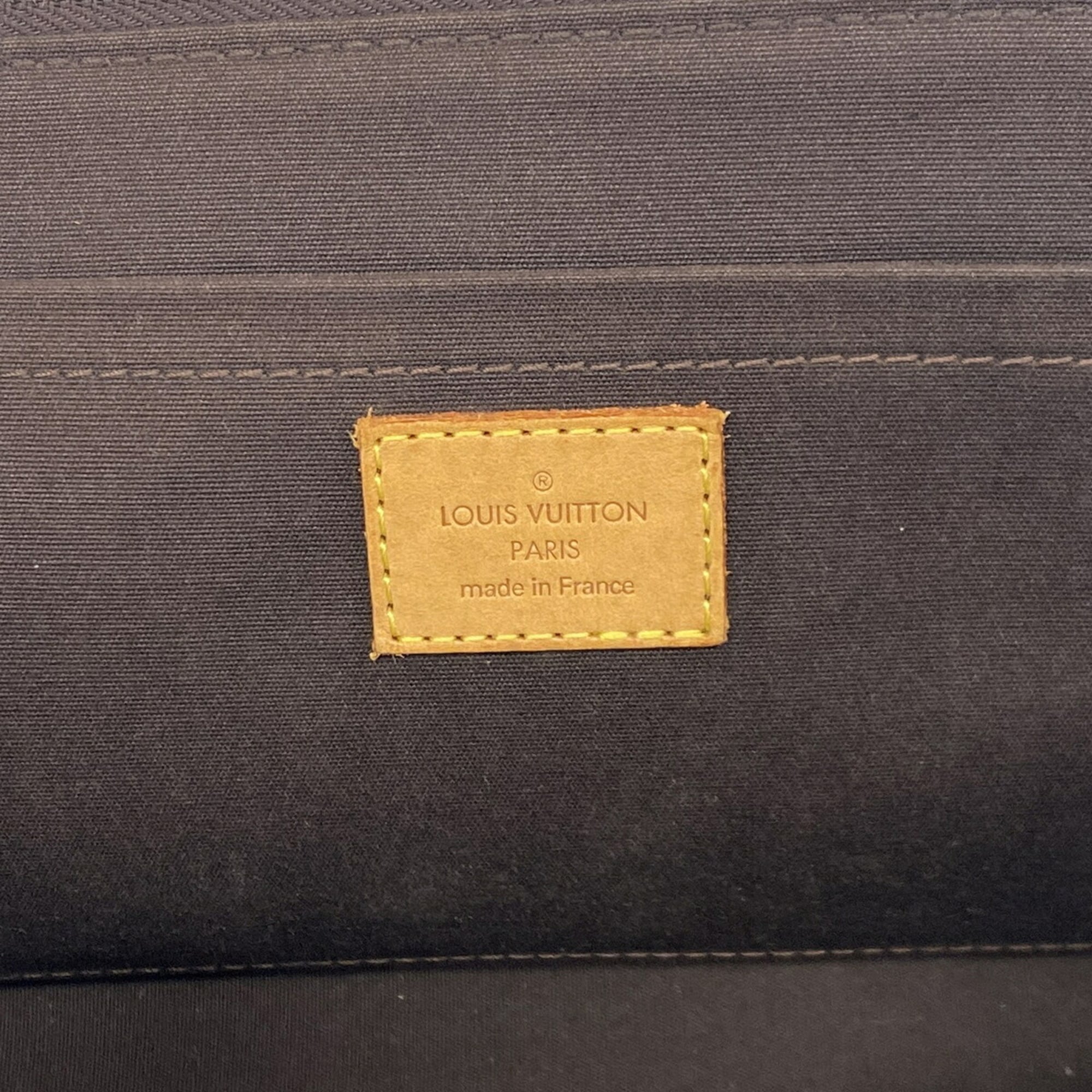 Louis Vuitton Amarante Shoulder Bag (Pre-Owned)