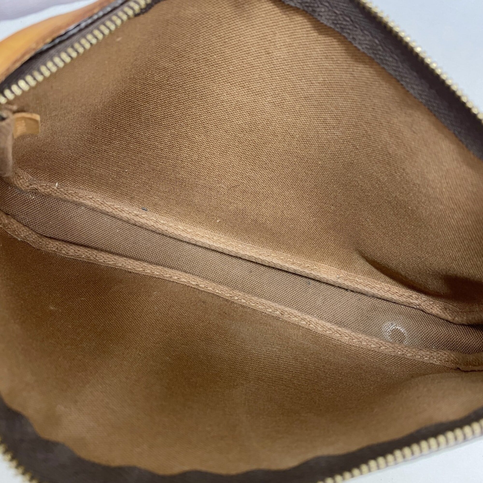 Louis Vuitton Brown Pouch (Pre-Owned)