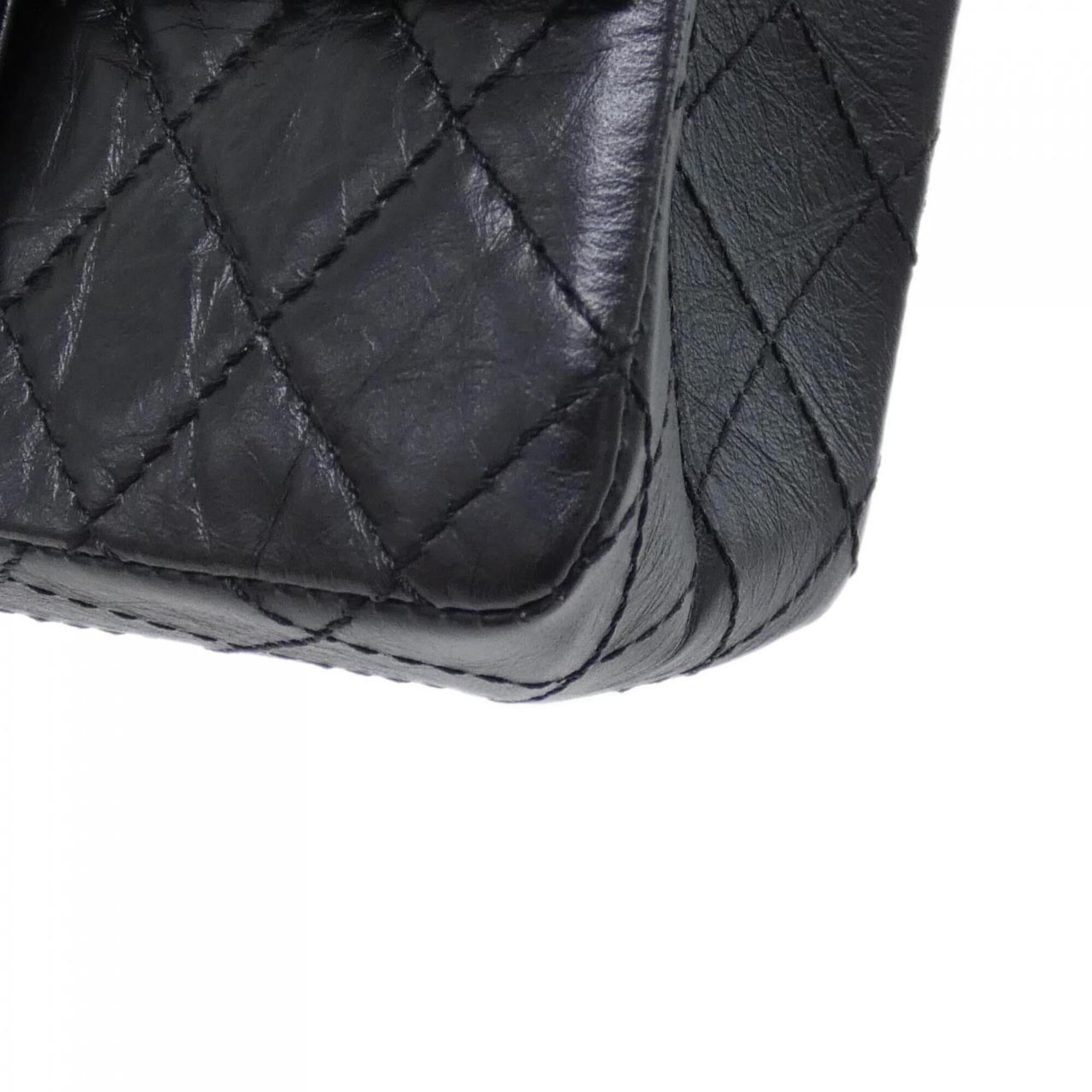 Chanel Black Leather Shoulder Bag (Pre-Owned)