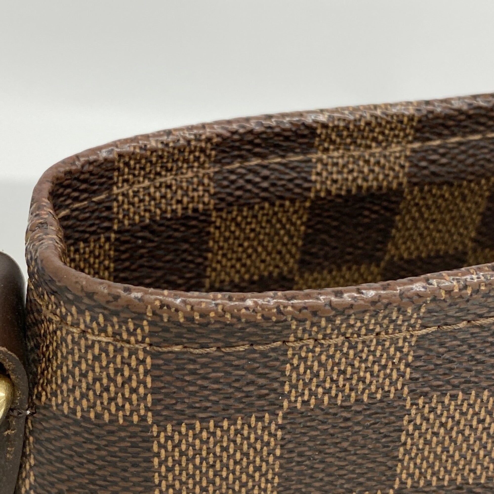 Louis Vuitton Ebene Handbag (Pre-Owned)