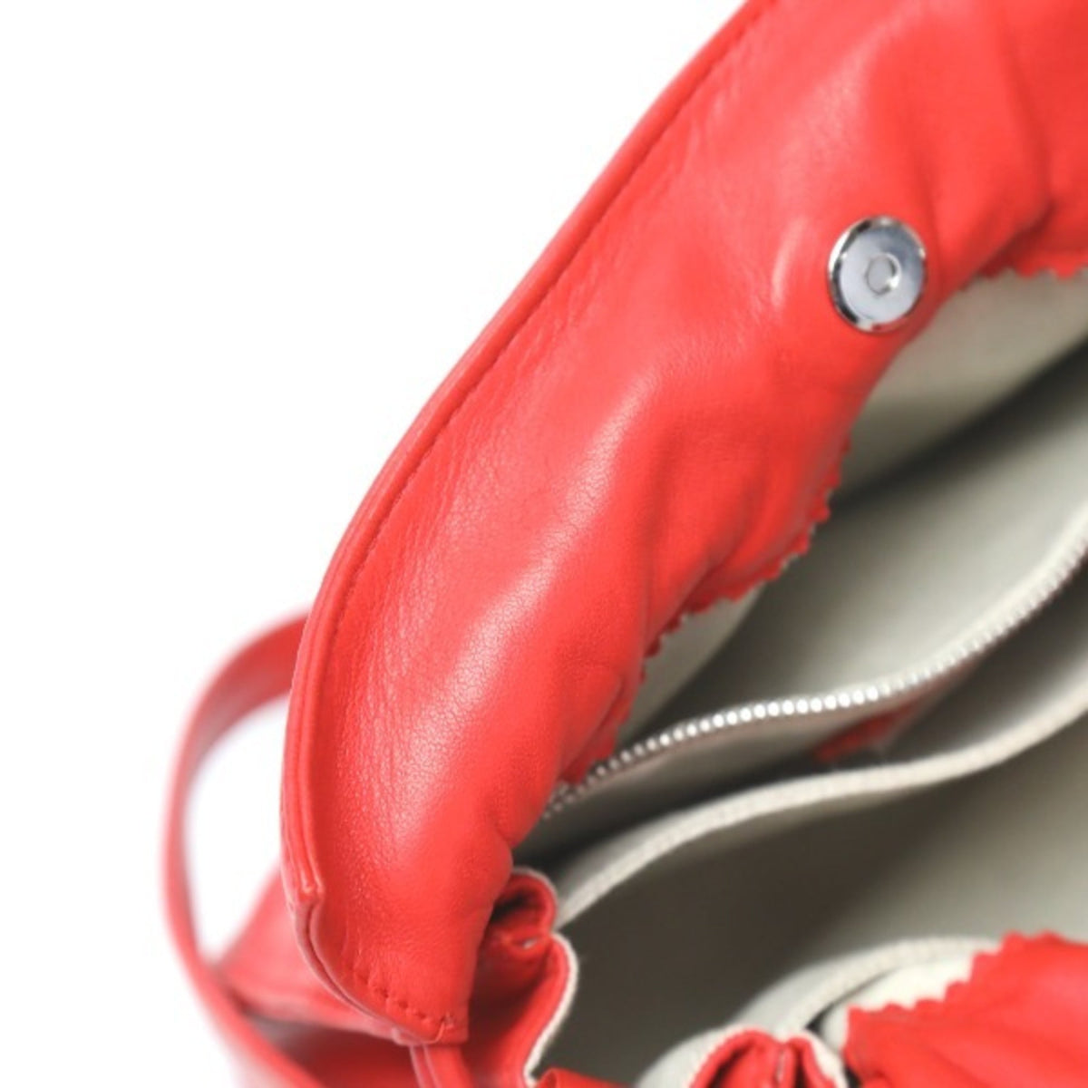 Loewe Red Color Leather Shoulder Bag (Pre-Owned)
