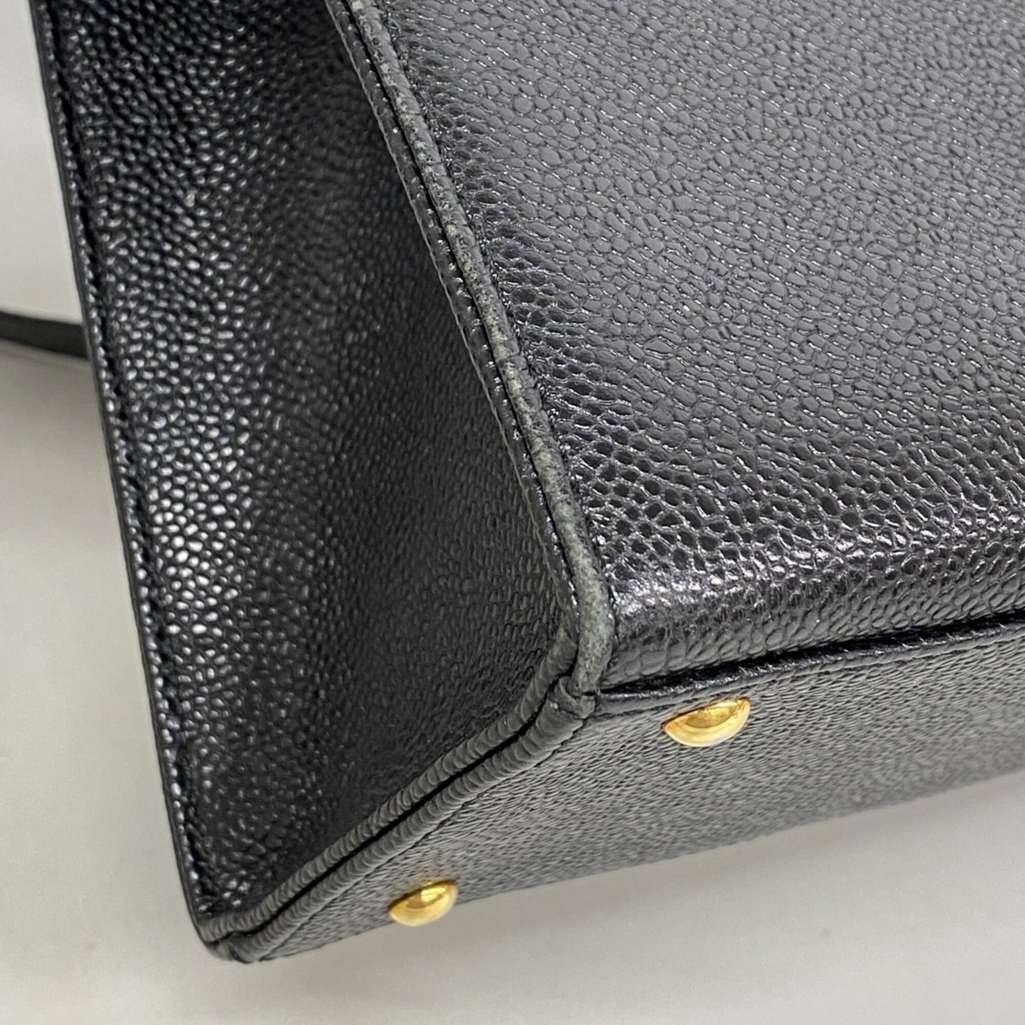 Chanel Black Grained Calfskin Tote Bag (Pre-Owned)