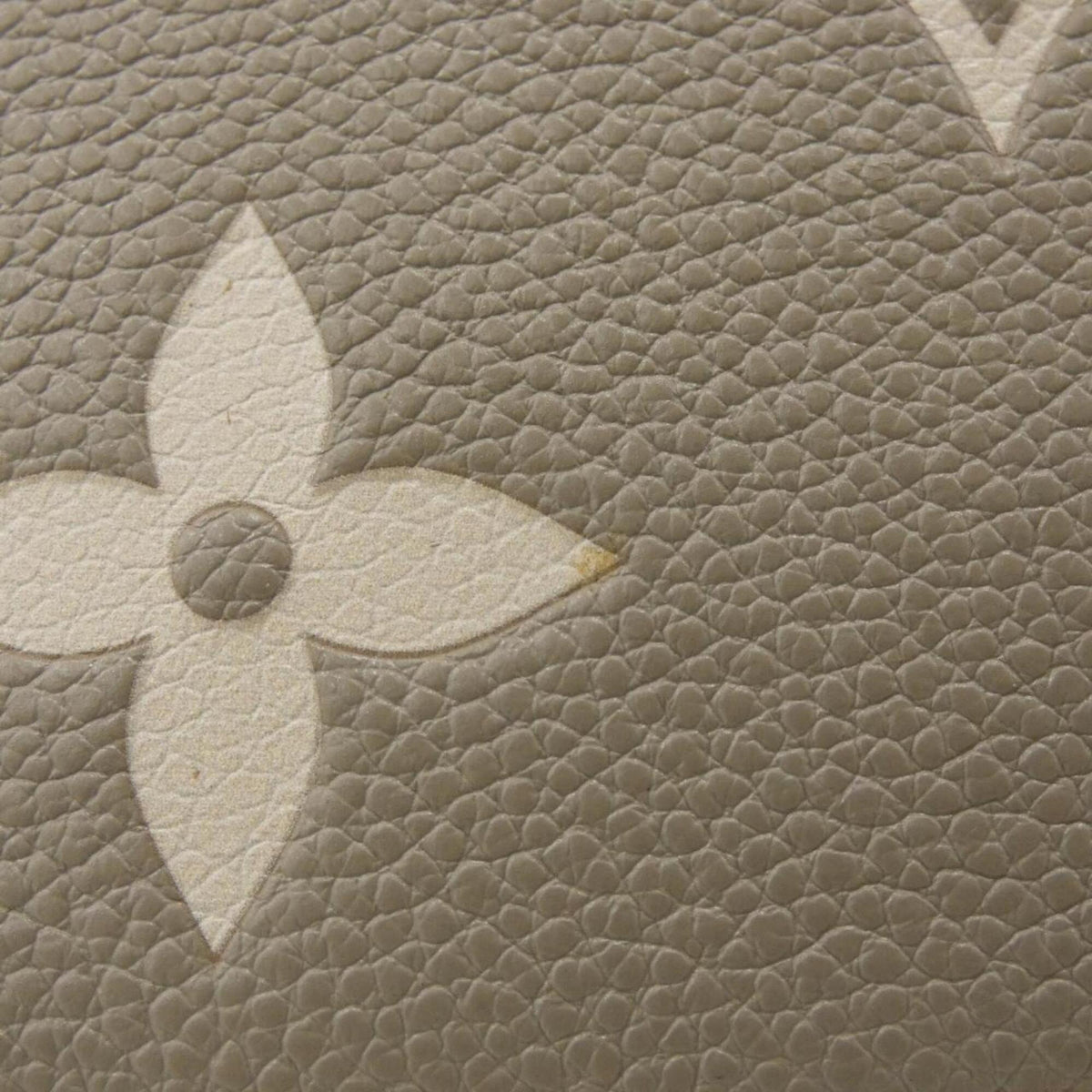 Louis Vuitton Cream Tourterelle Leather Long Wallet (Bi-Fold) (Pre-Owned)