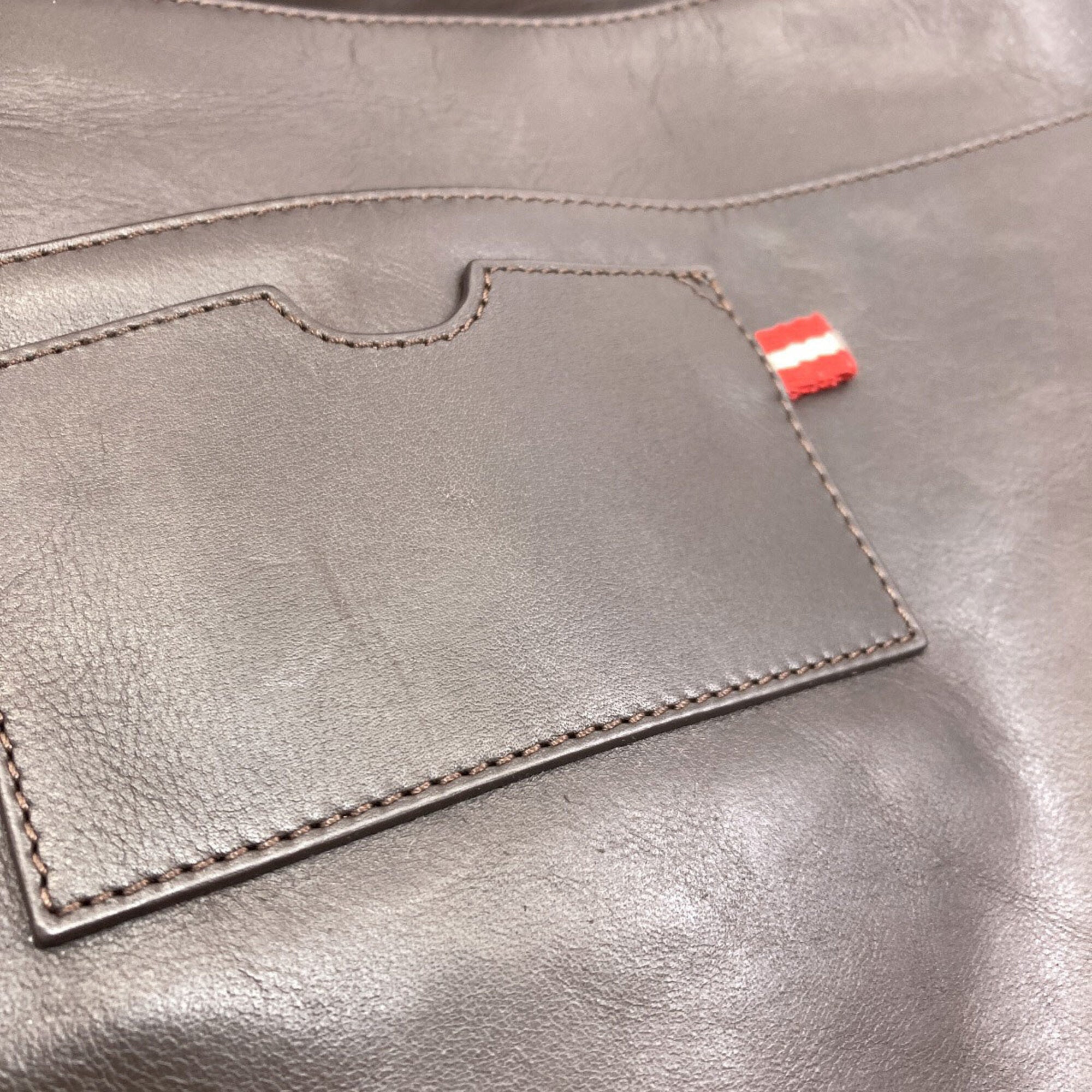 Bally Brown Leather Shoulder Bag (Pre-Owned)