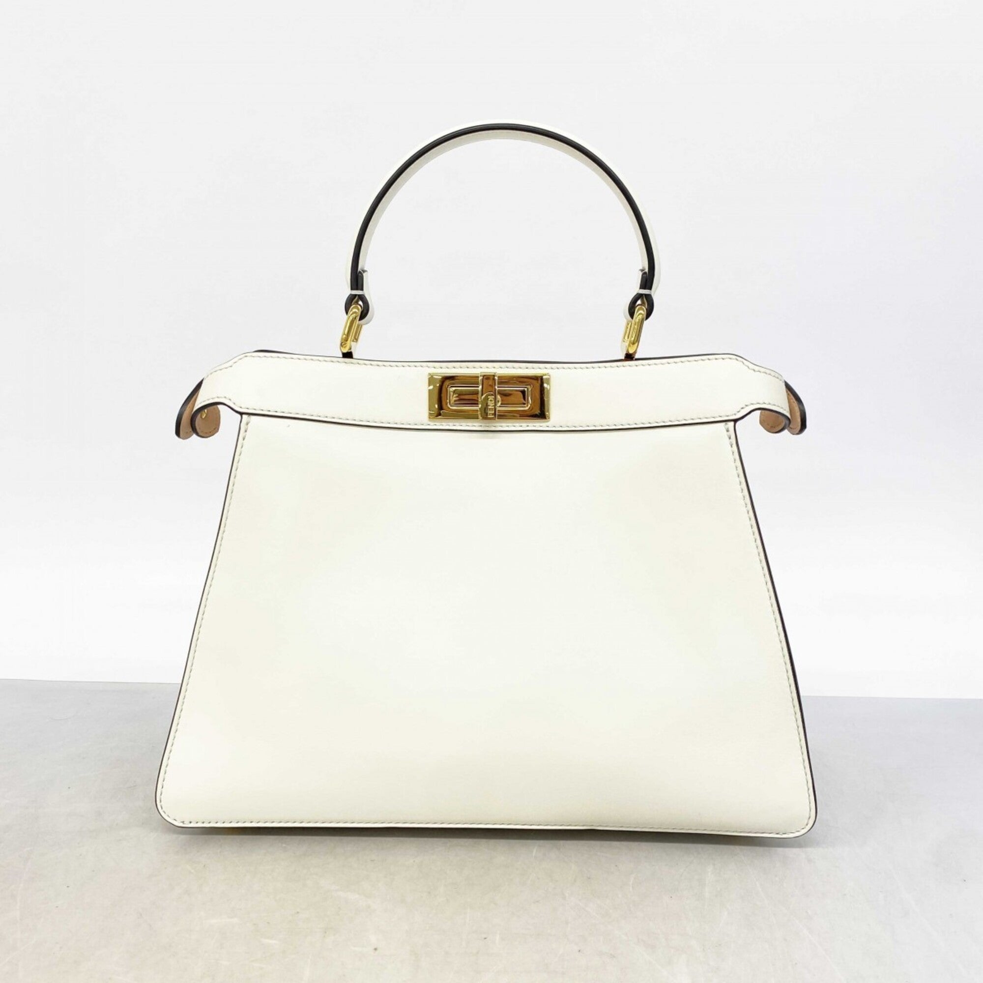 Fendi White Leather Handbag (Pre-Owned)
