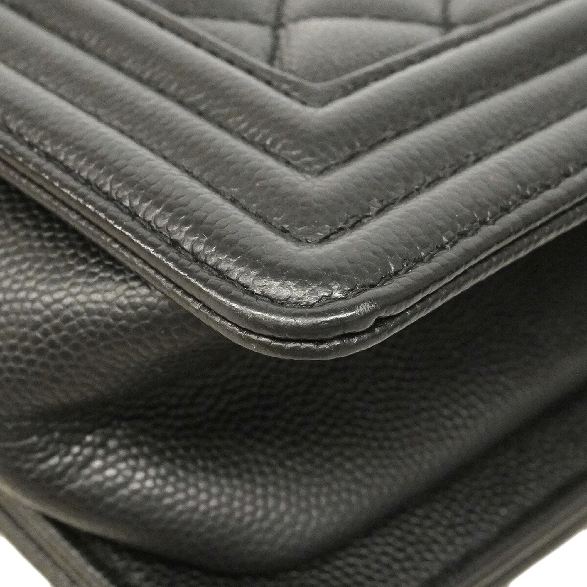 Chanel Black Grained Calfskin Shoulder Bag (Pre-Owned)