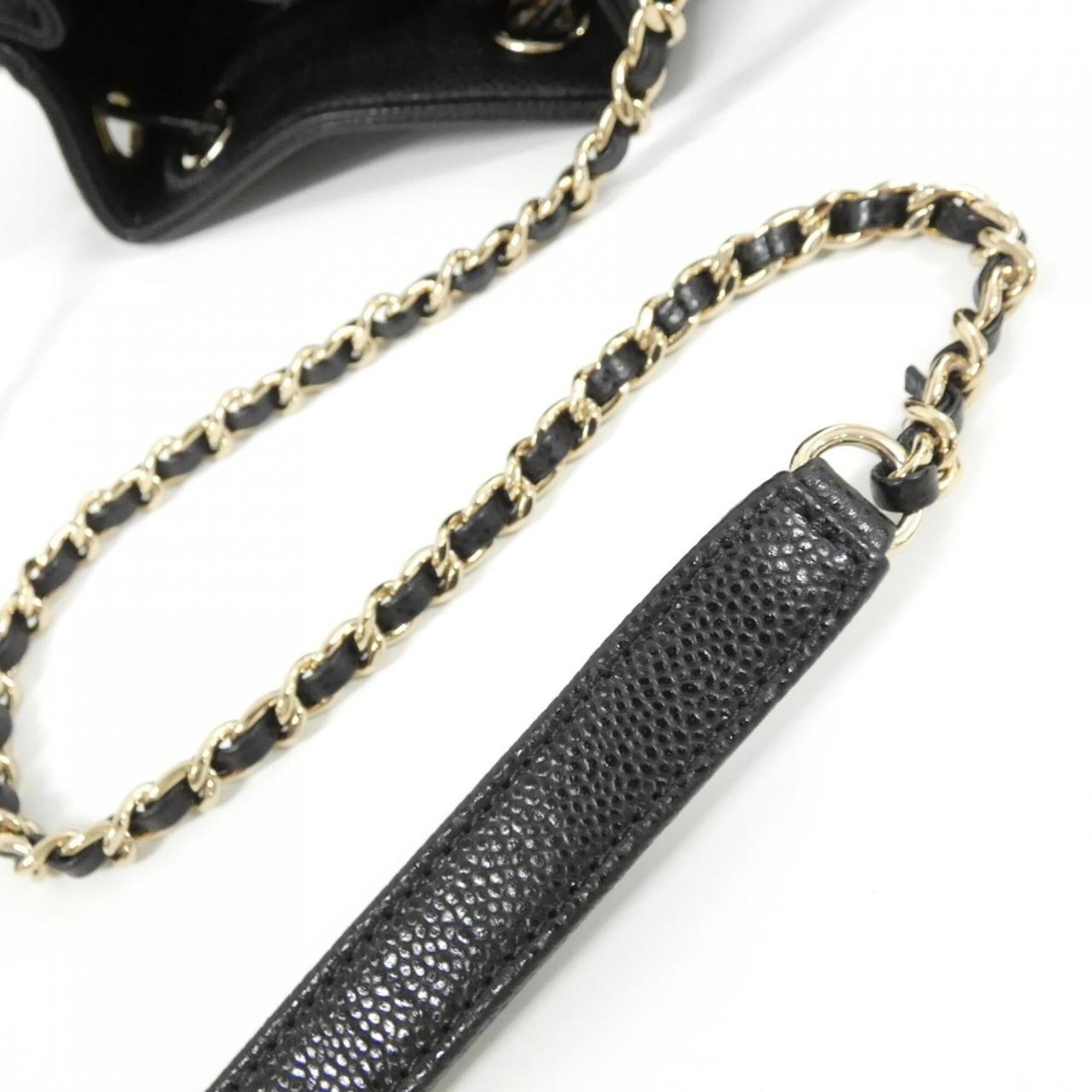 Chanel Black Grained Calfskin Shoulder Bag (Pre-Owned)