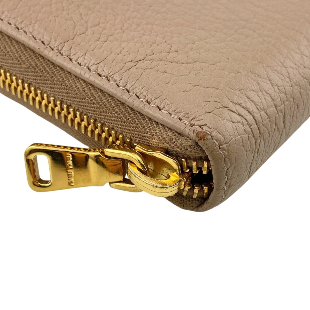 Miu Miu Beige Beige Gold Leather (Pre-Owned)